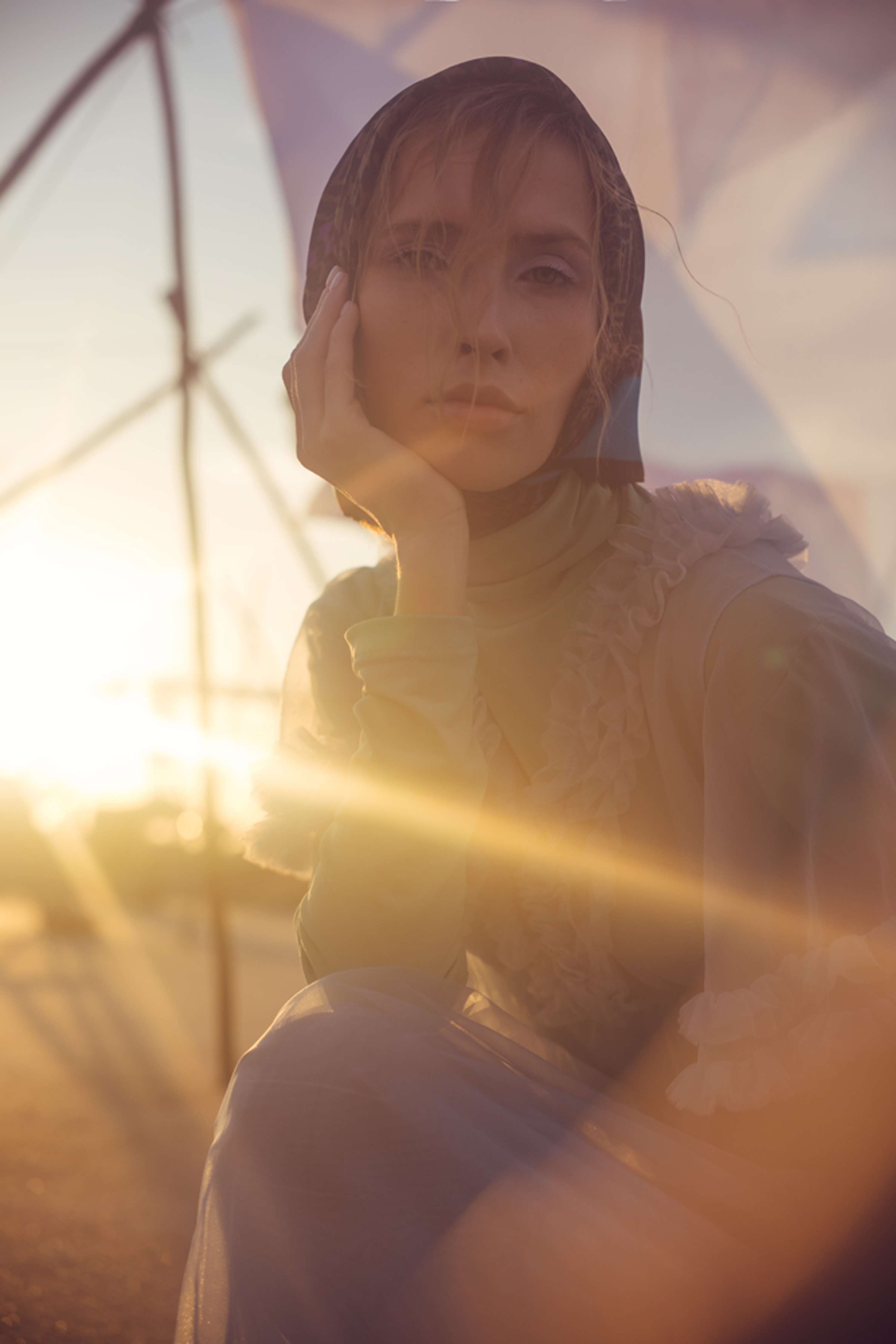 EDIT MAG 'CLOTHESLINE'  EDITORIAL by Tânia Dioespirro