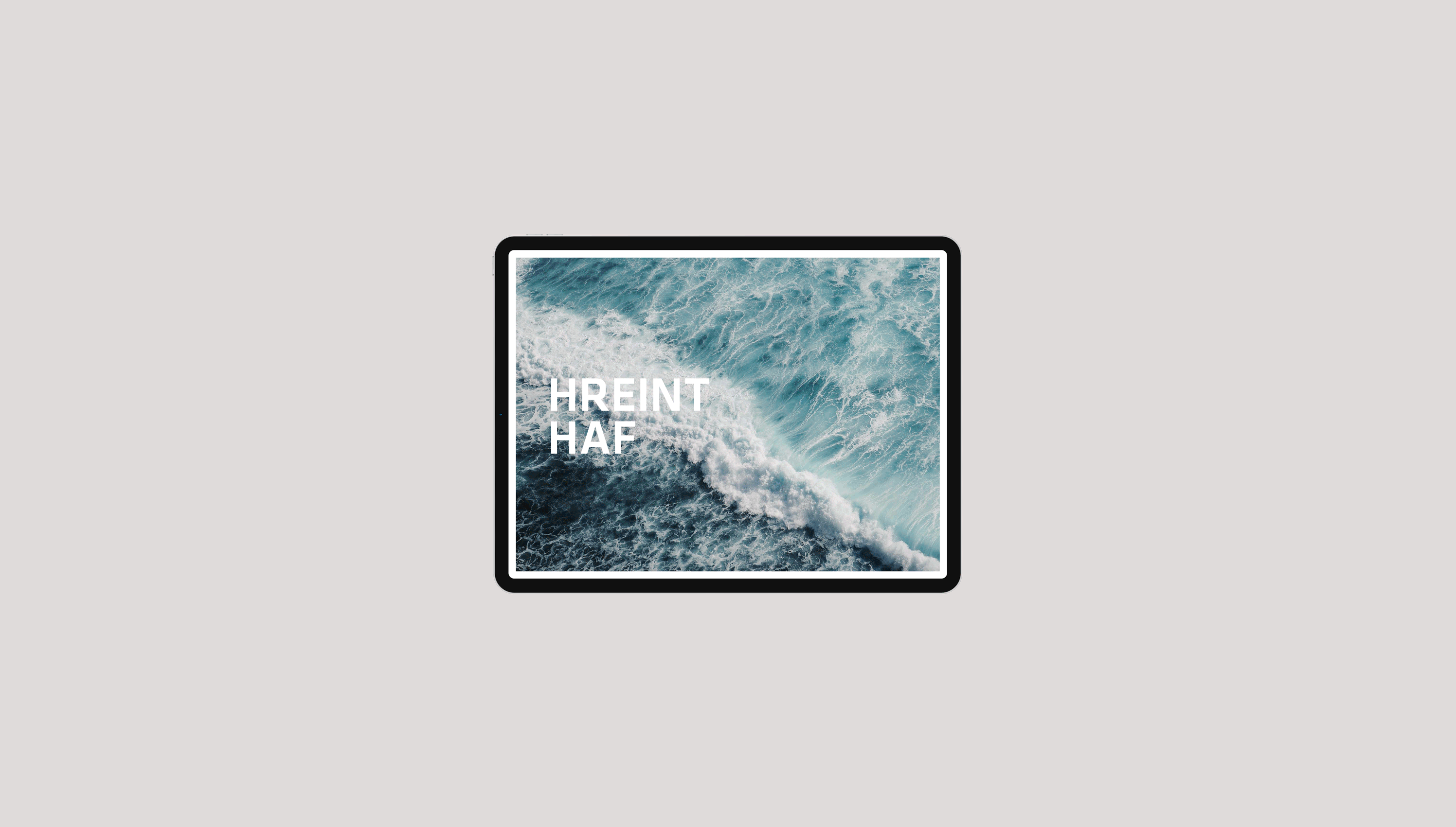 Hreint haf by Aron Freyr Heimisson