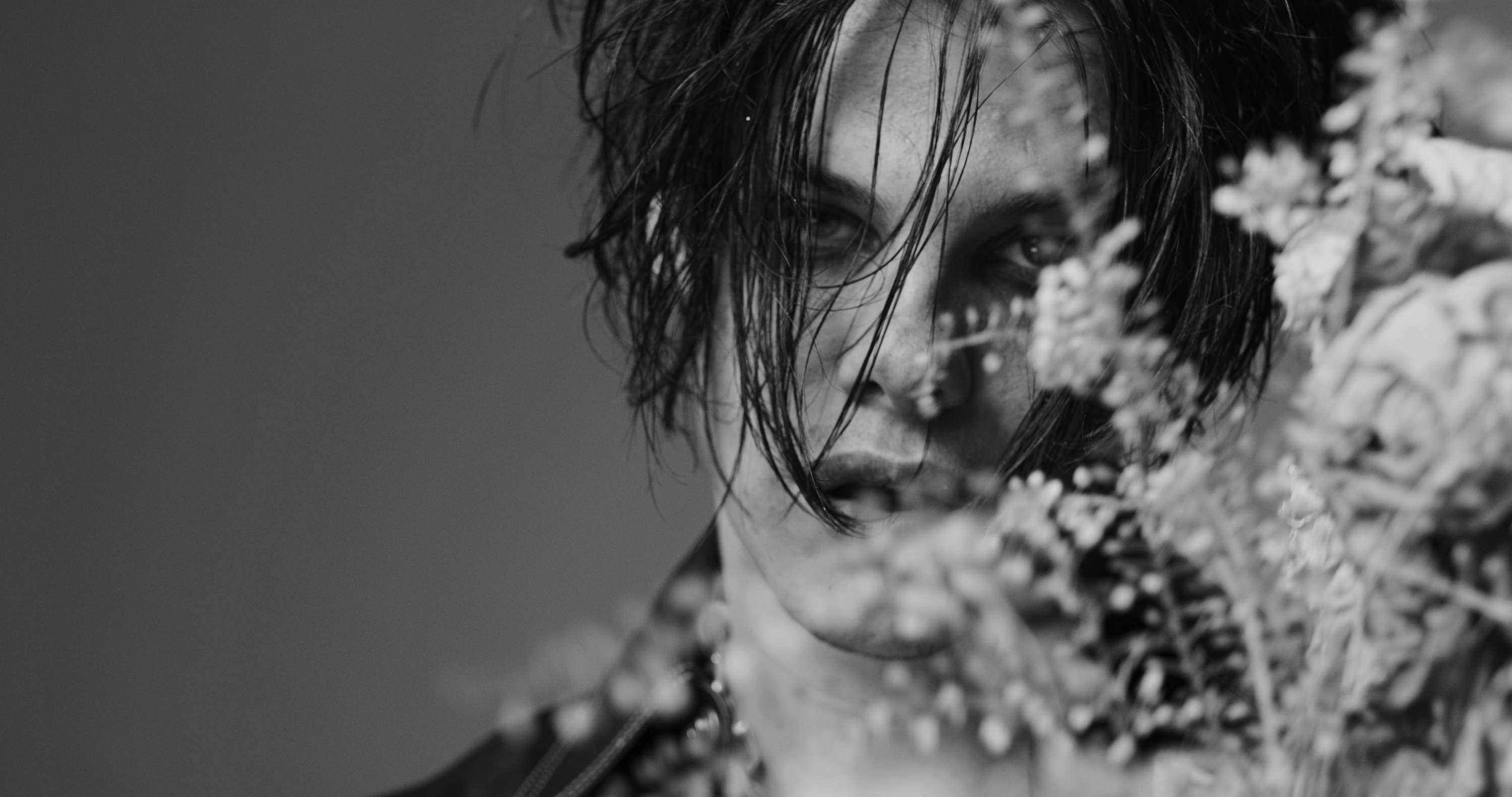 Makeup Tutorial with Yungblud for GQ Magazine by Hurcan Yılmazer