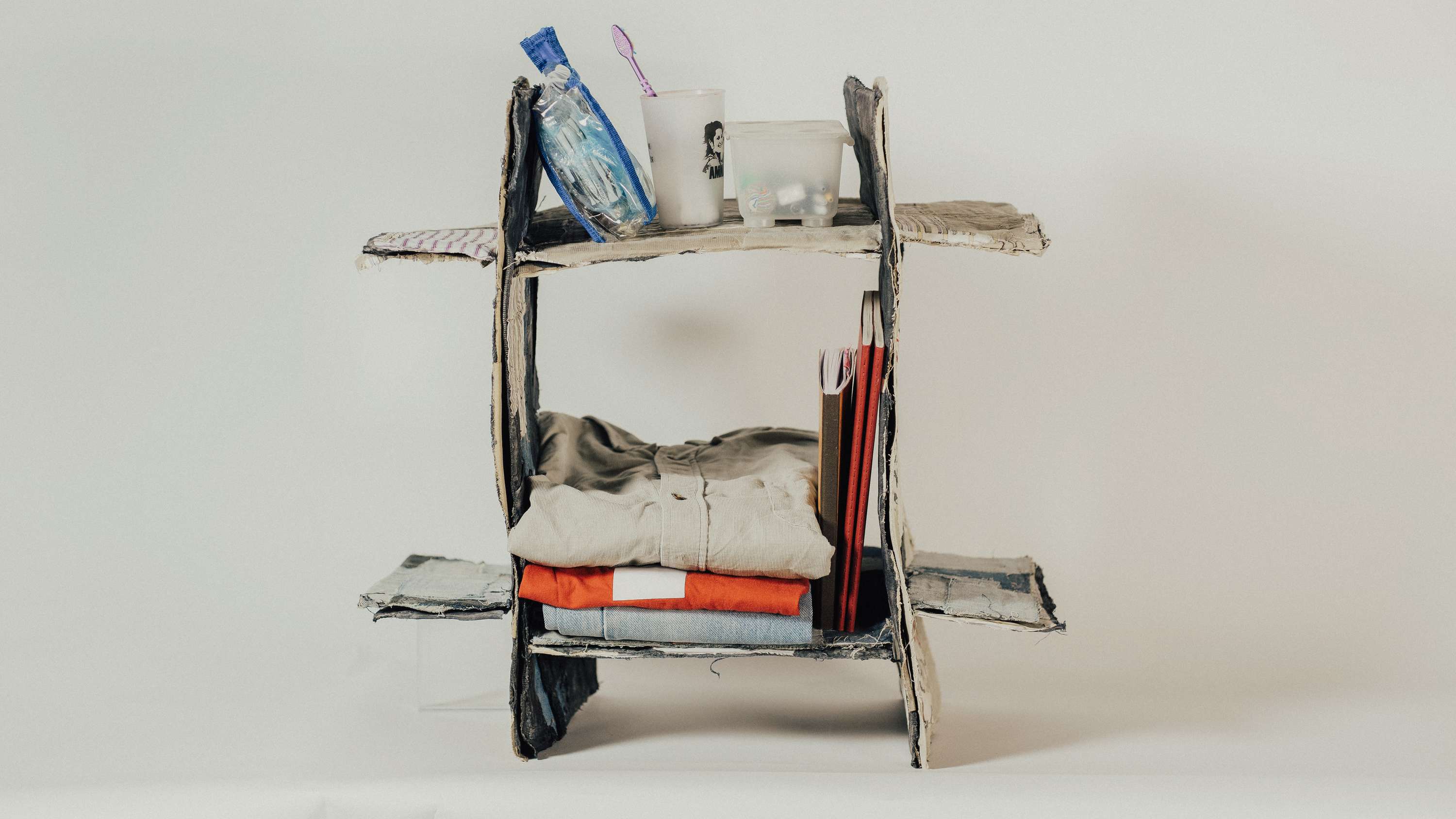 Restos by Gemma Morell