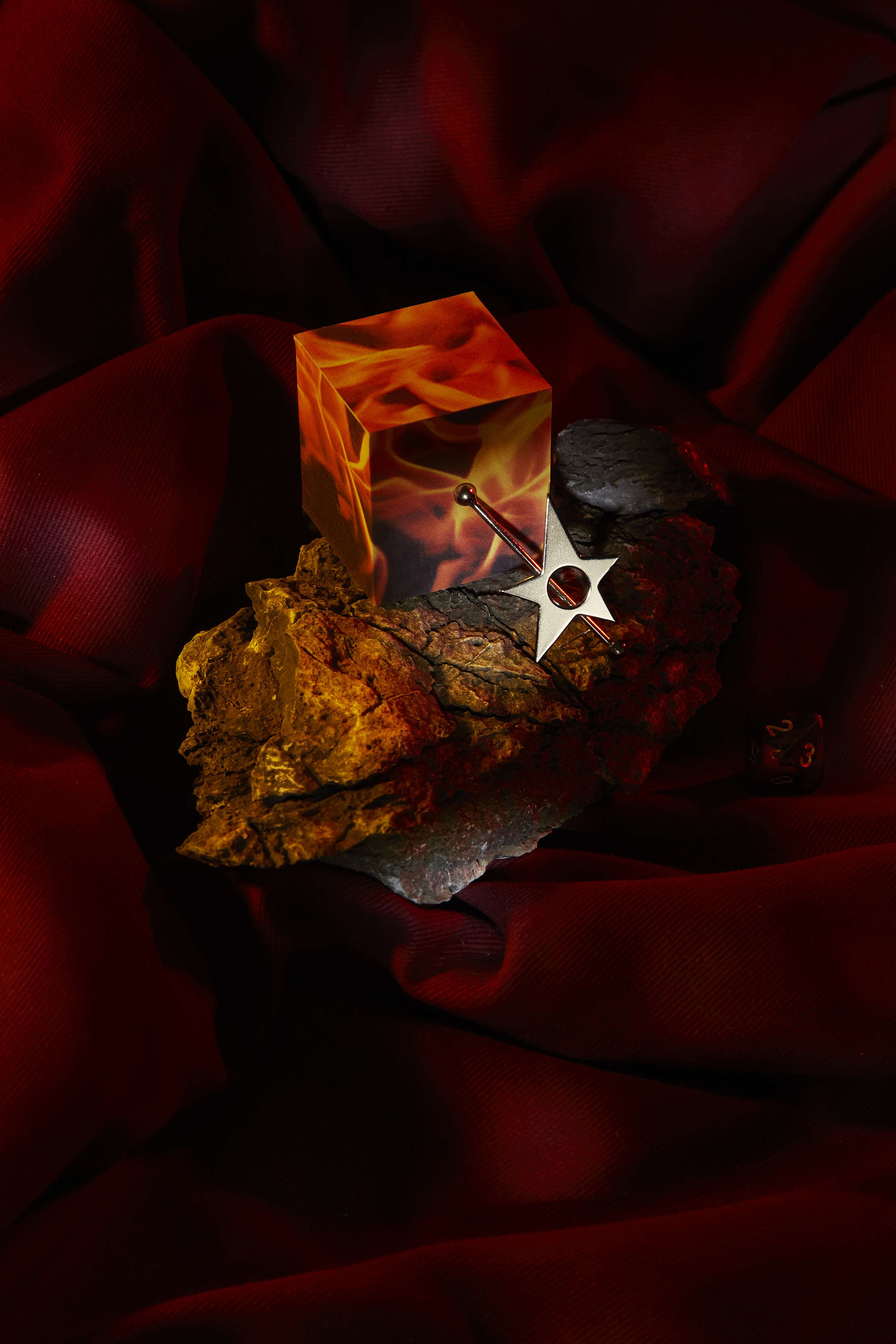 Gleaming by Tais Sirote @taissirote