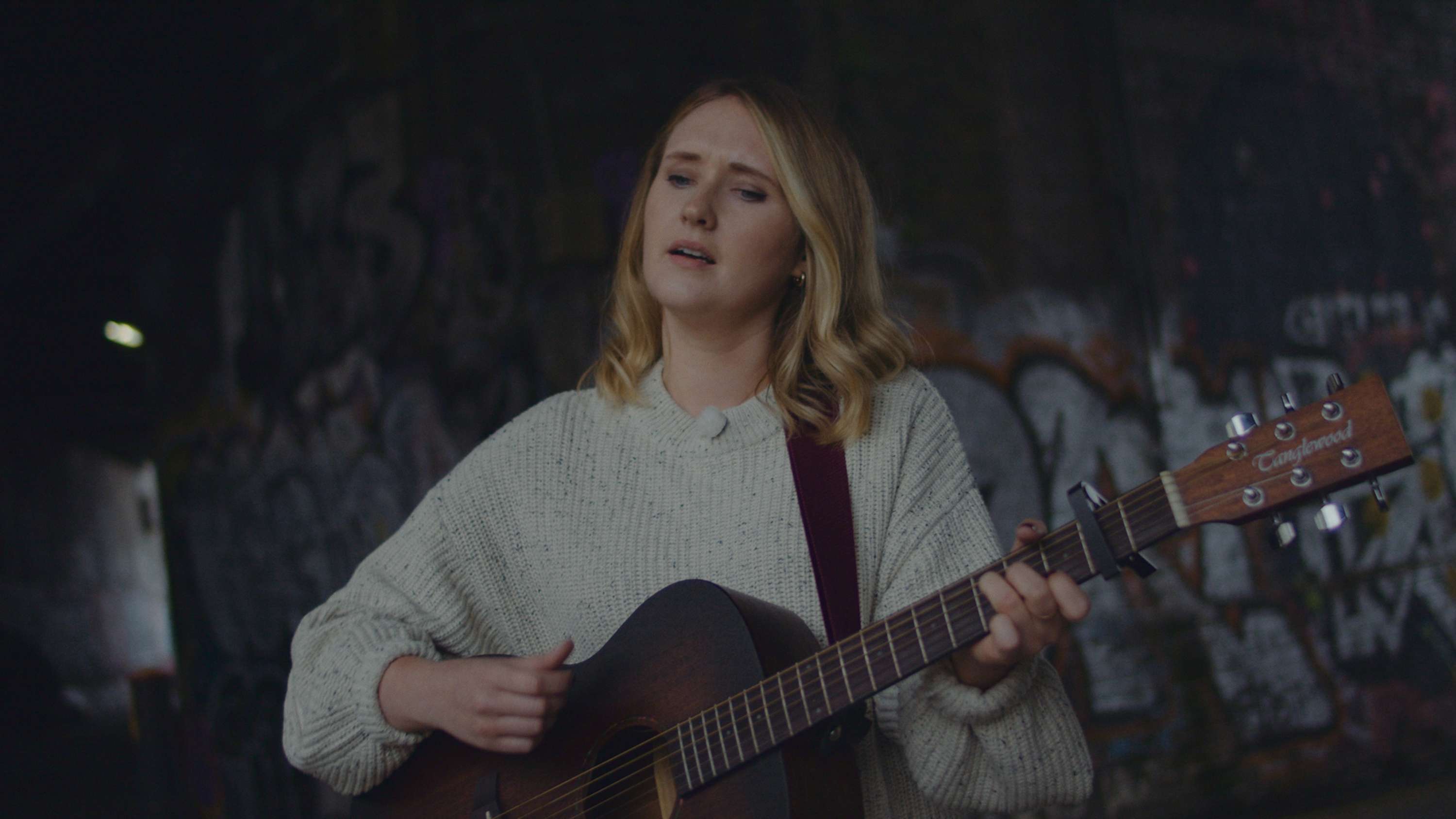 Lilla Vargen – Why Wait (Acoustic Session) by Joshua Fletcher