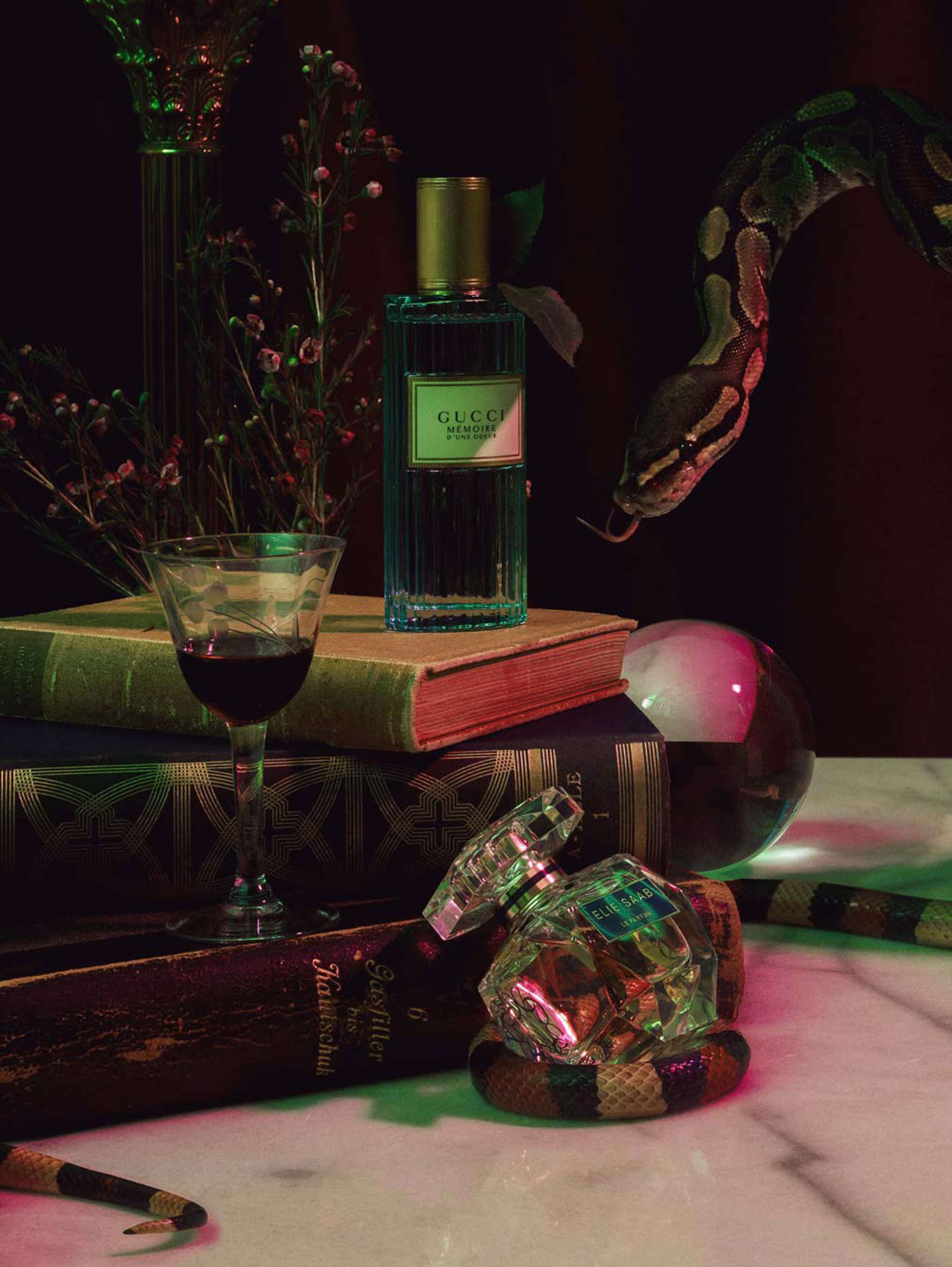 Sinfully Good, a perfume story by Mathilde Karrèr