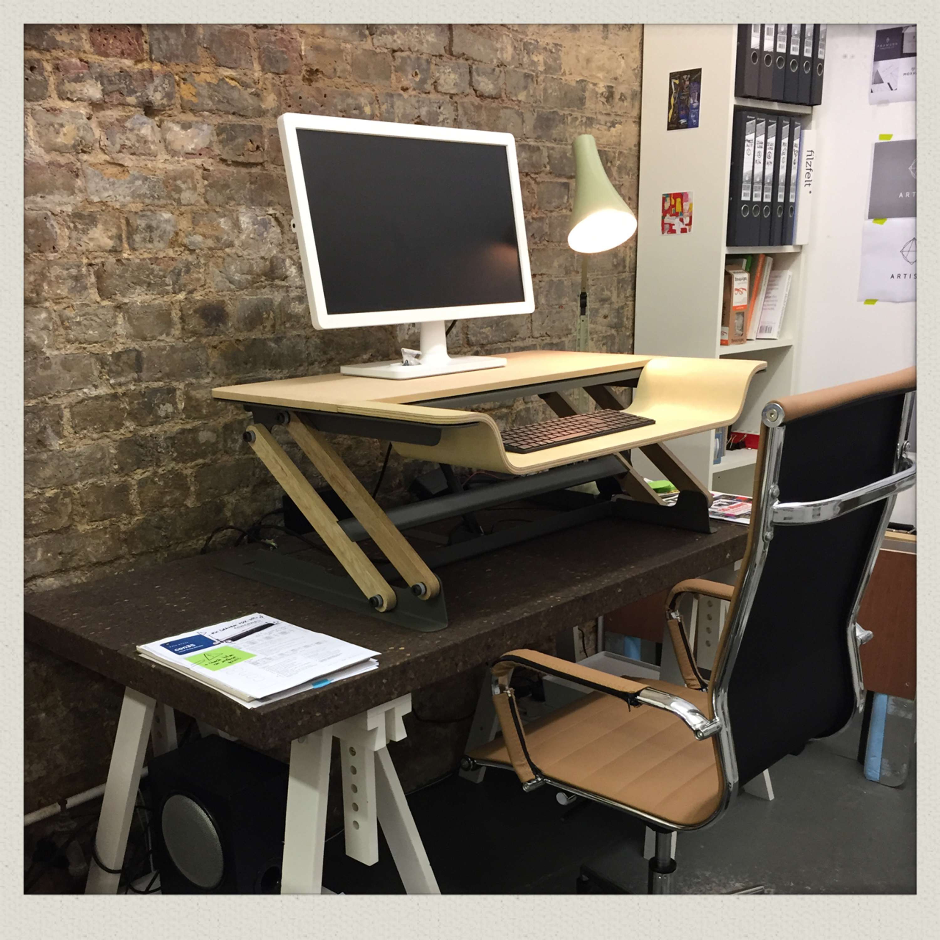 ARTISAN STANDING DESK ADAPTER by Ludovic BETREMIEUX