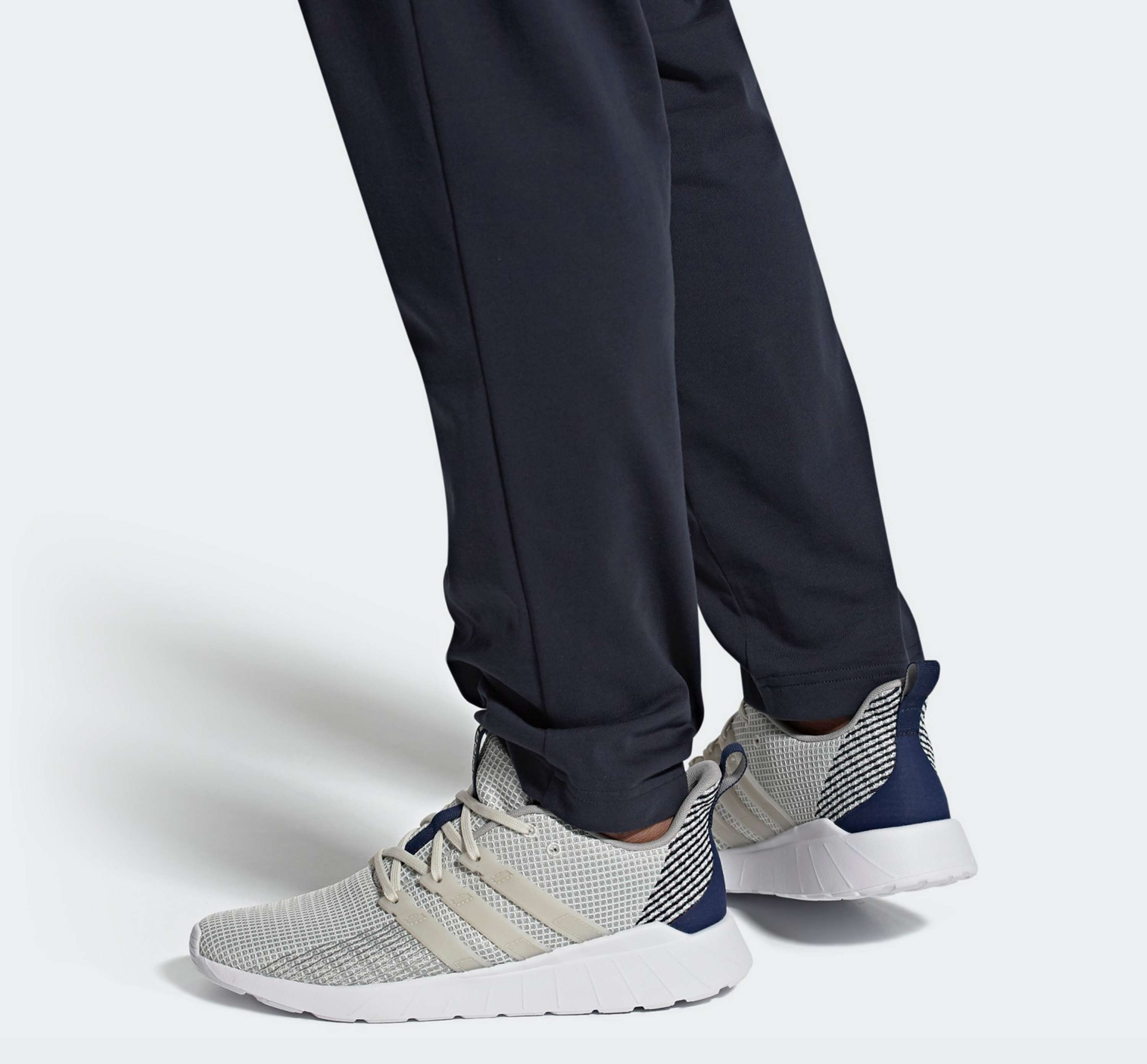 QUESTAR FLOW | Adidas by Myriam Cordoba