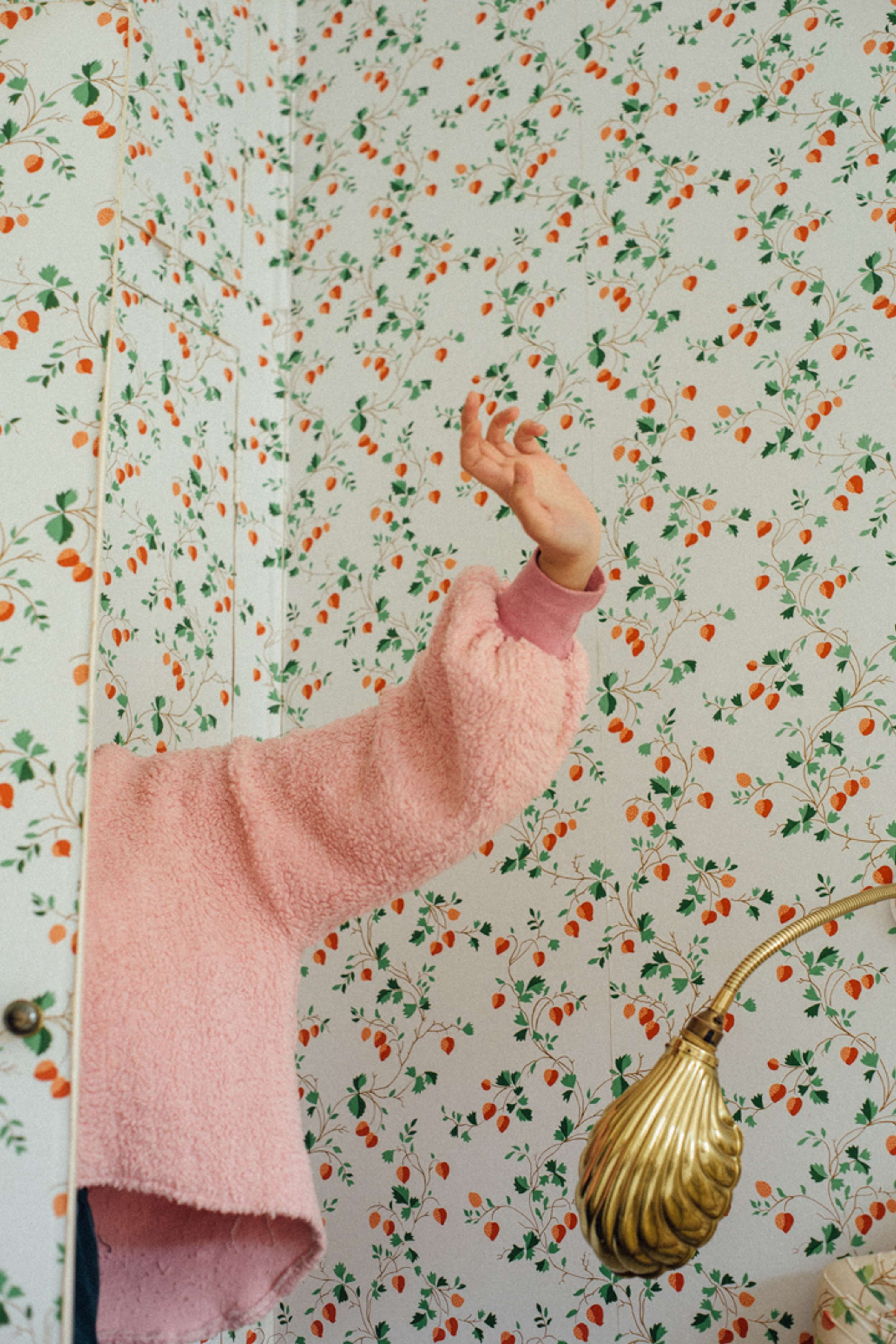 Isabel Knowles by Jade Berry