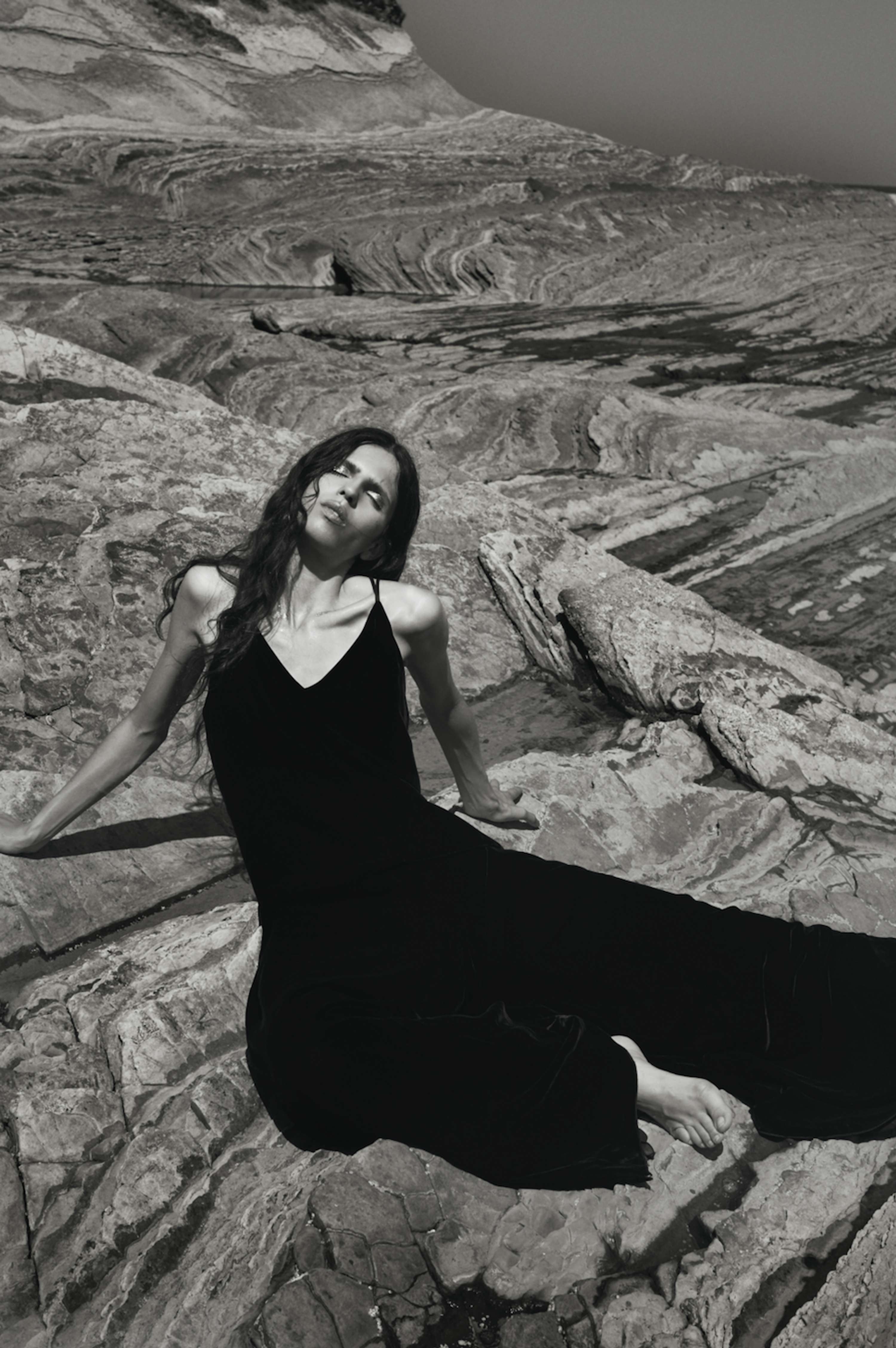 Numero Editorial by Miro Raynov