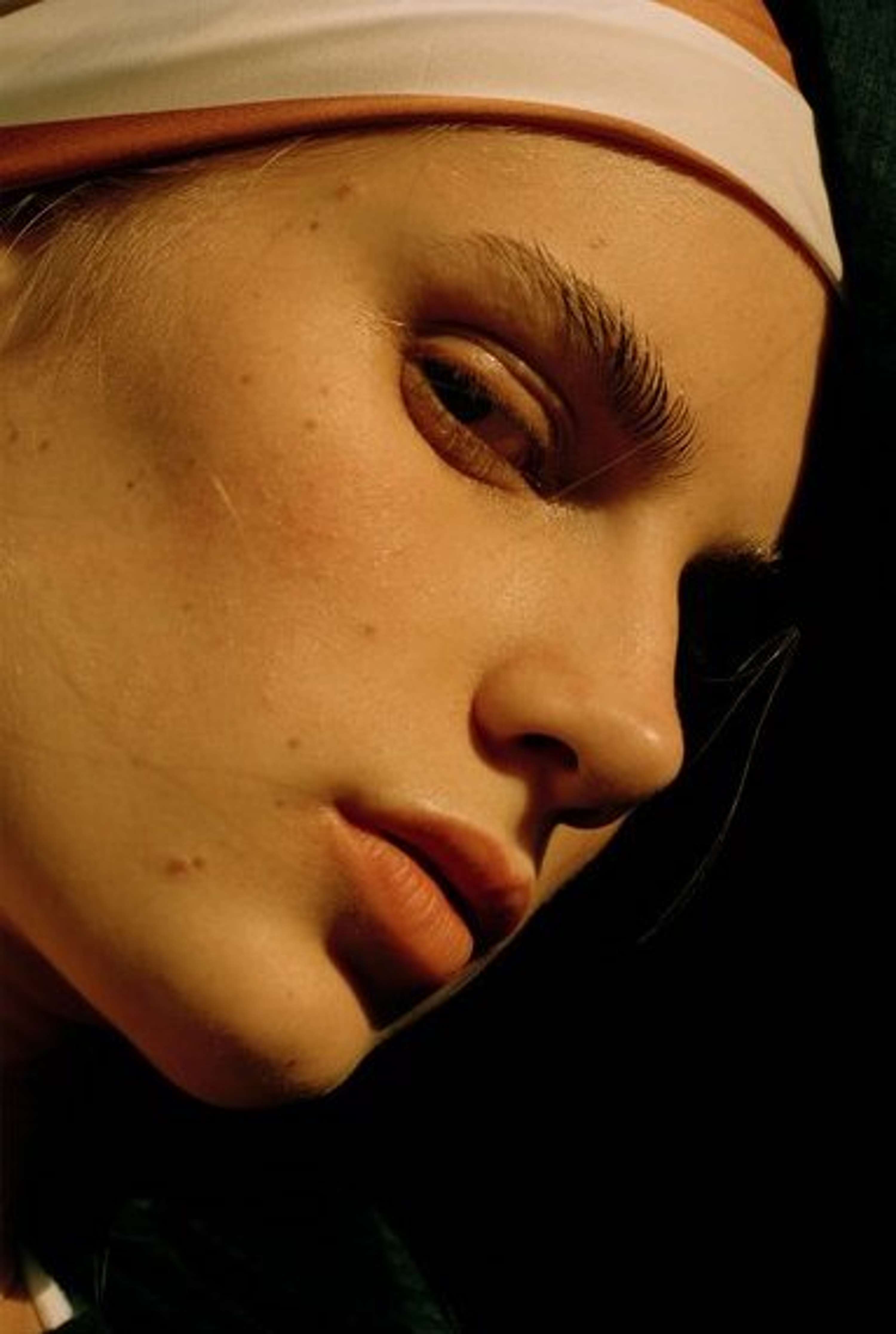 KOWTOW Editorial by Miro Raynov