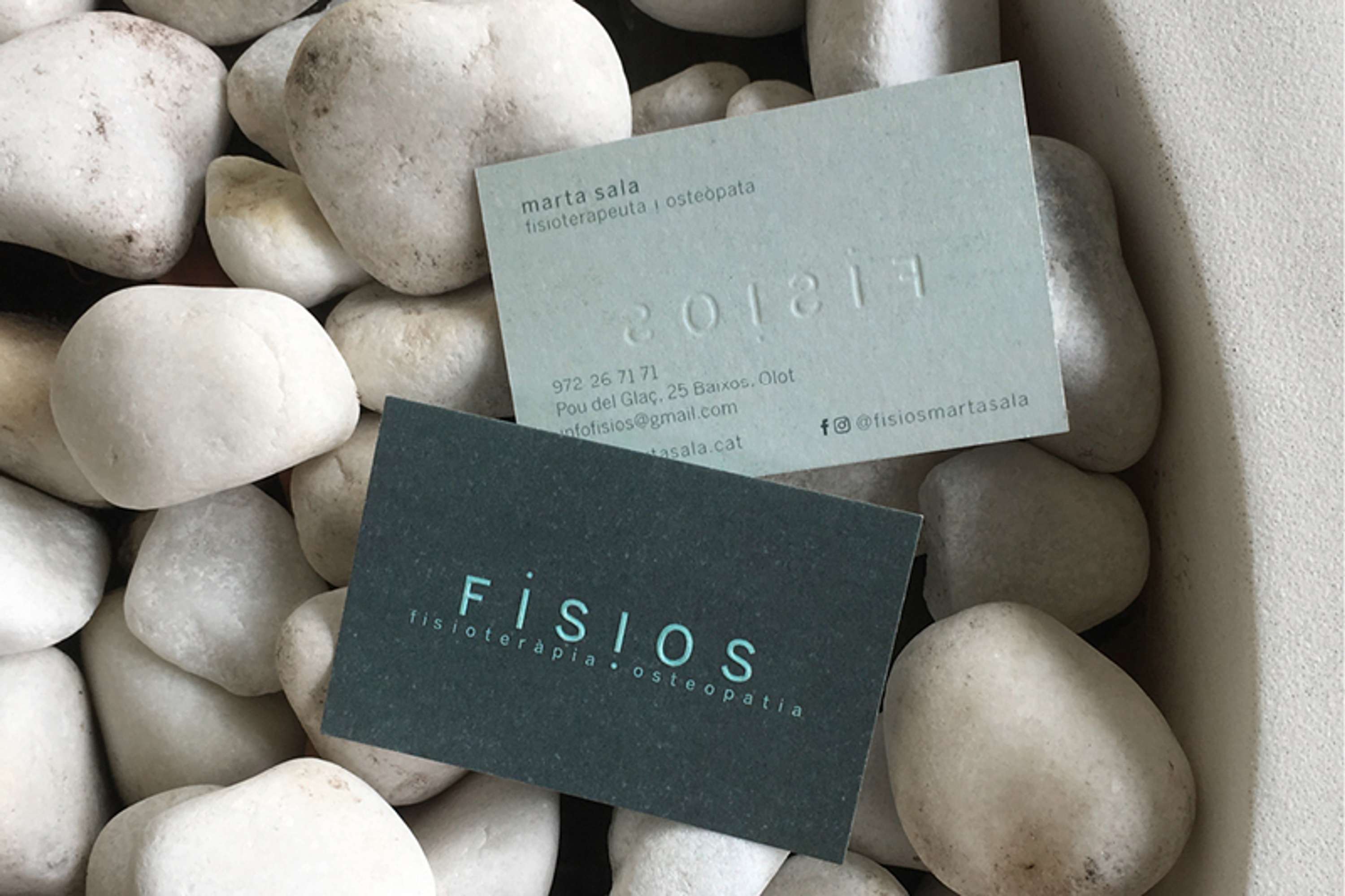 Branding and visual identity by Paula Pons