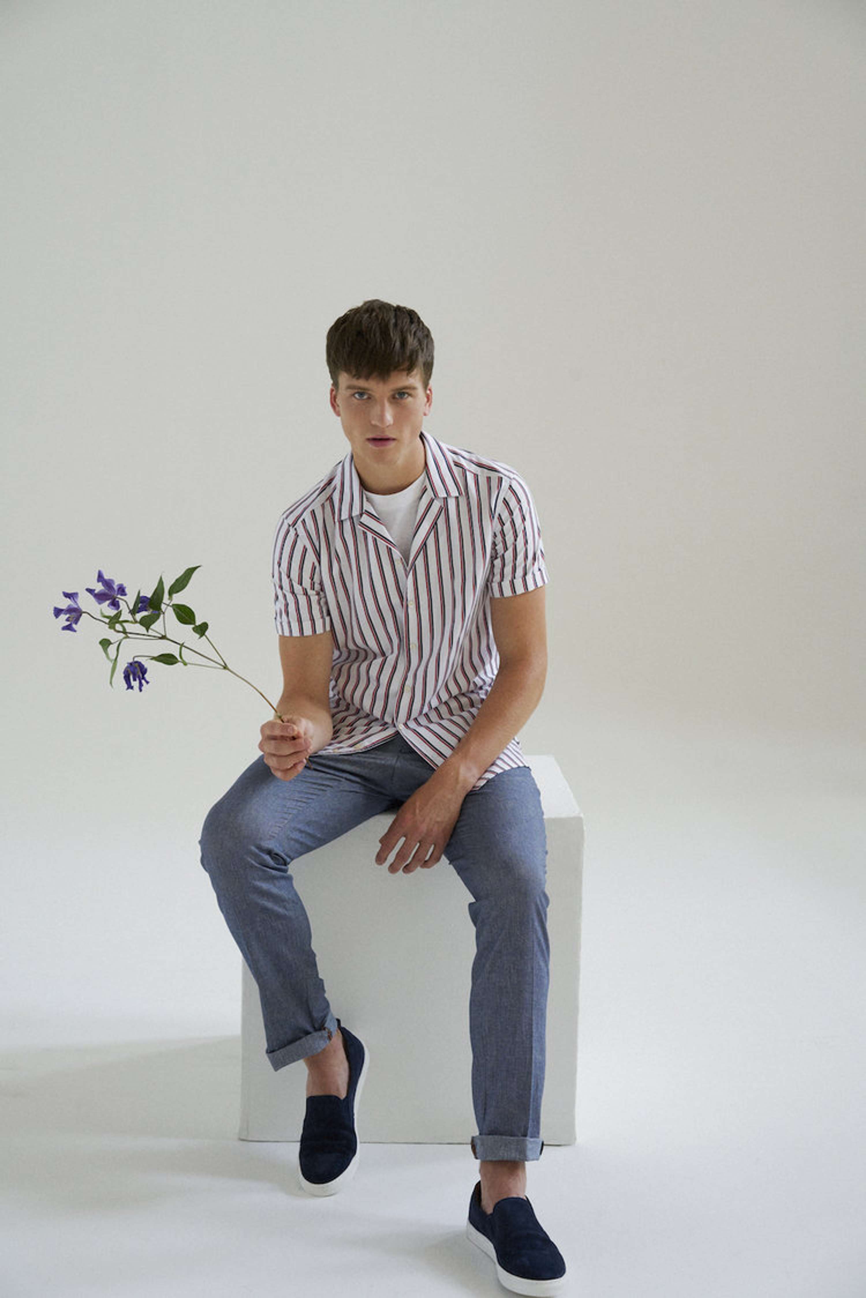 DAKS SS19 LOOKBOOK by Victoria Watkins