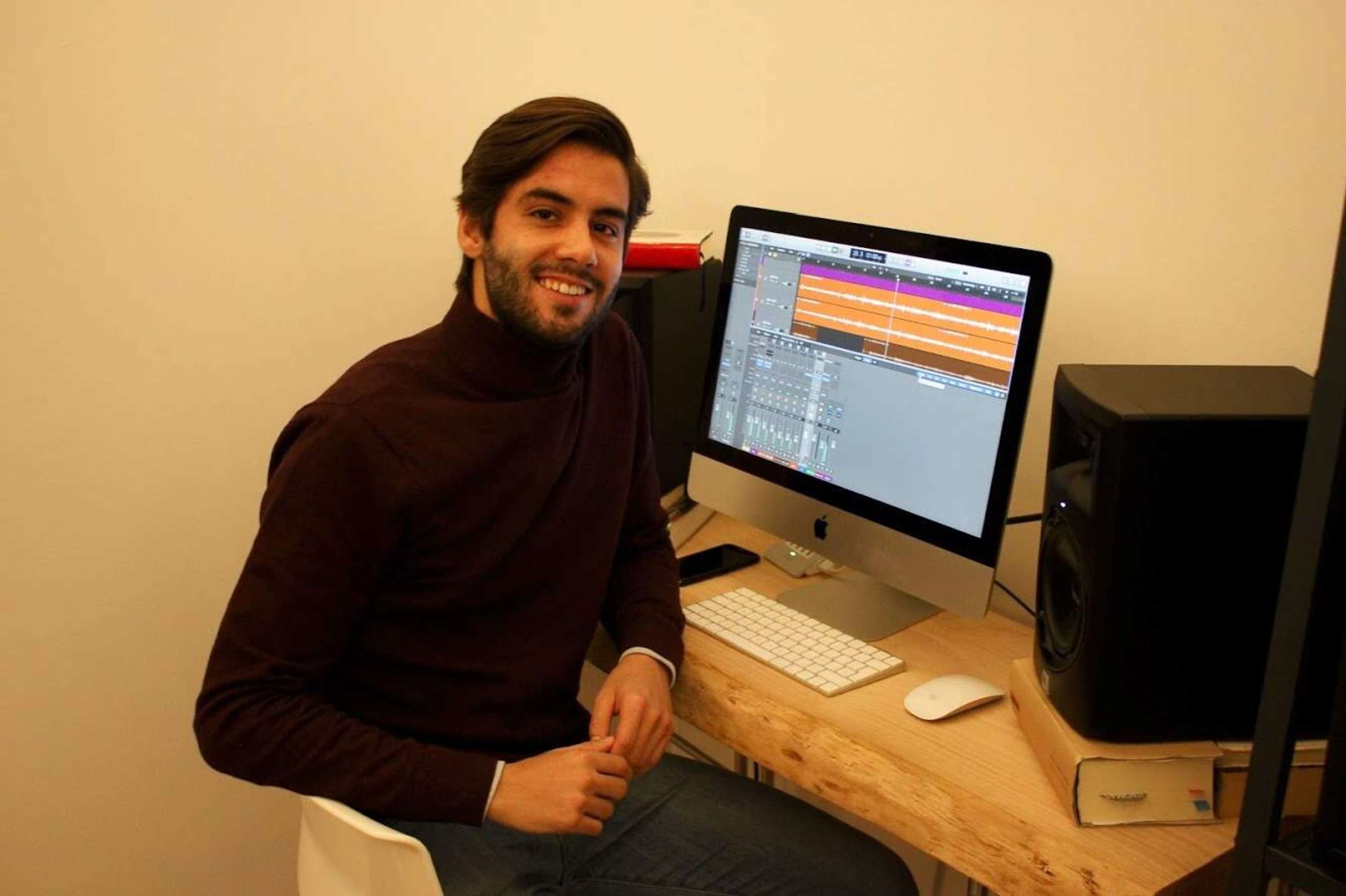 Zazú Records: arranging, composing & recording by Henry Miles