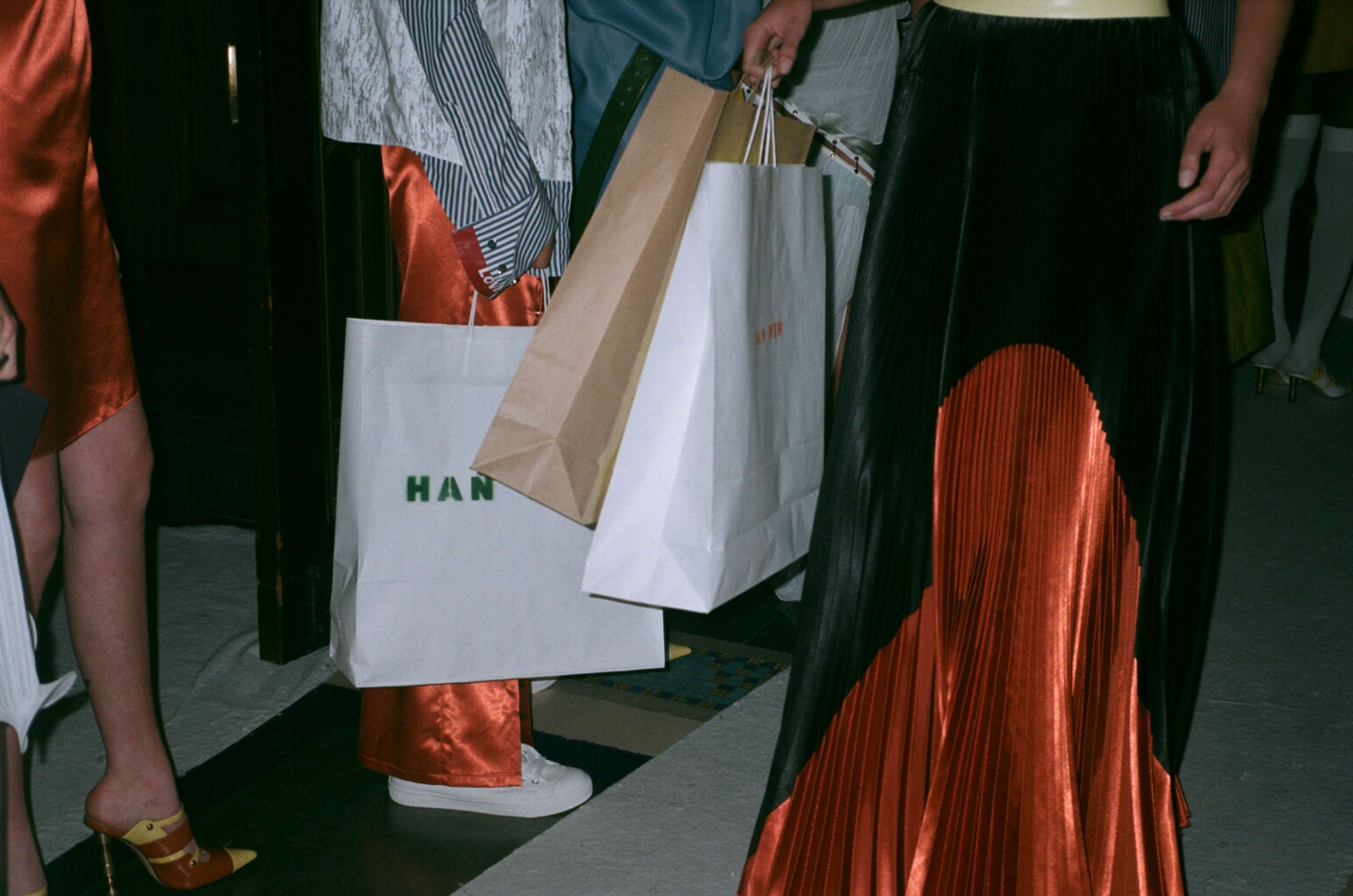 Fashion Scout - HAN WEN SS18 by Jung Chang