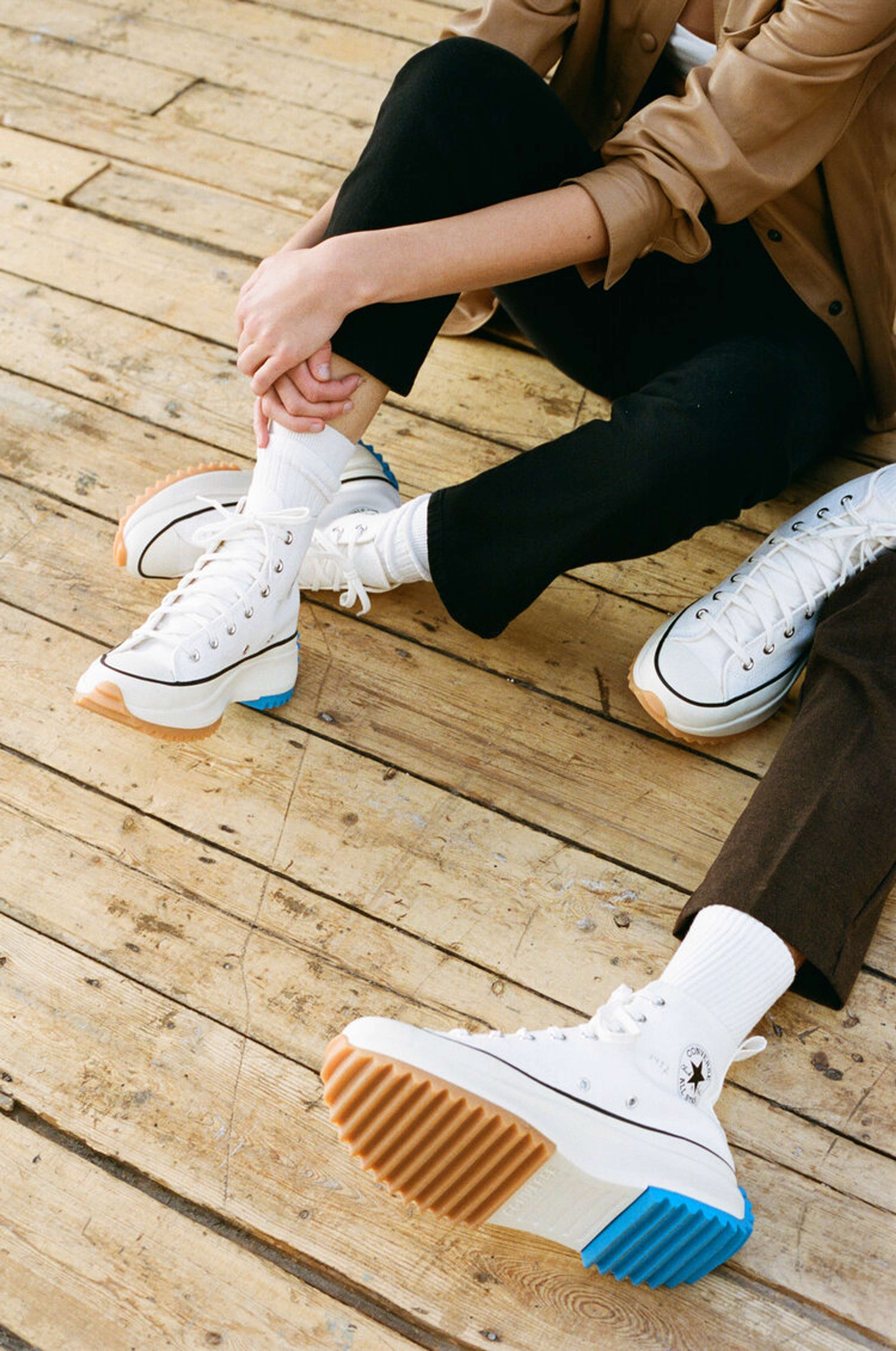 Jw anderson outlet converse on feet