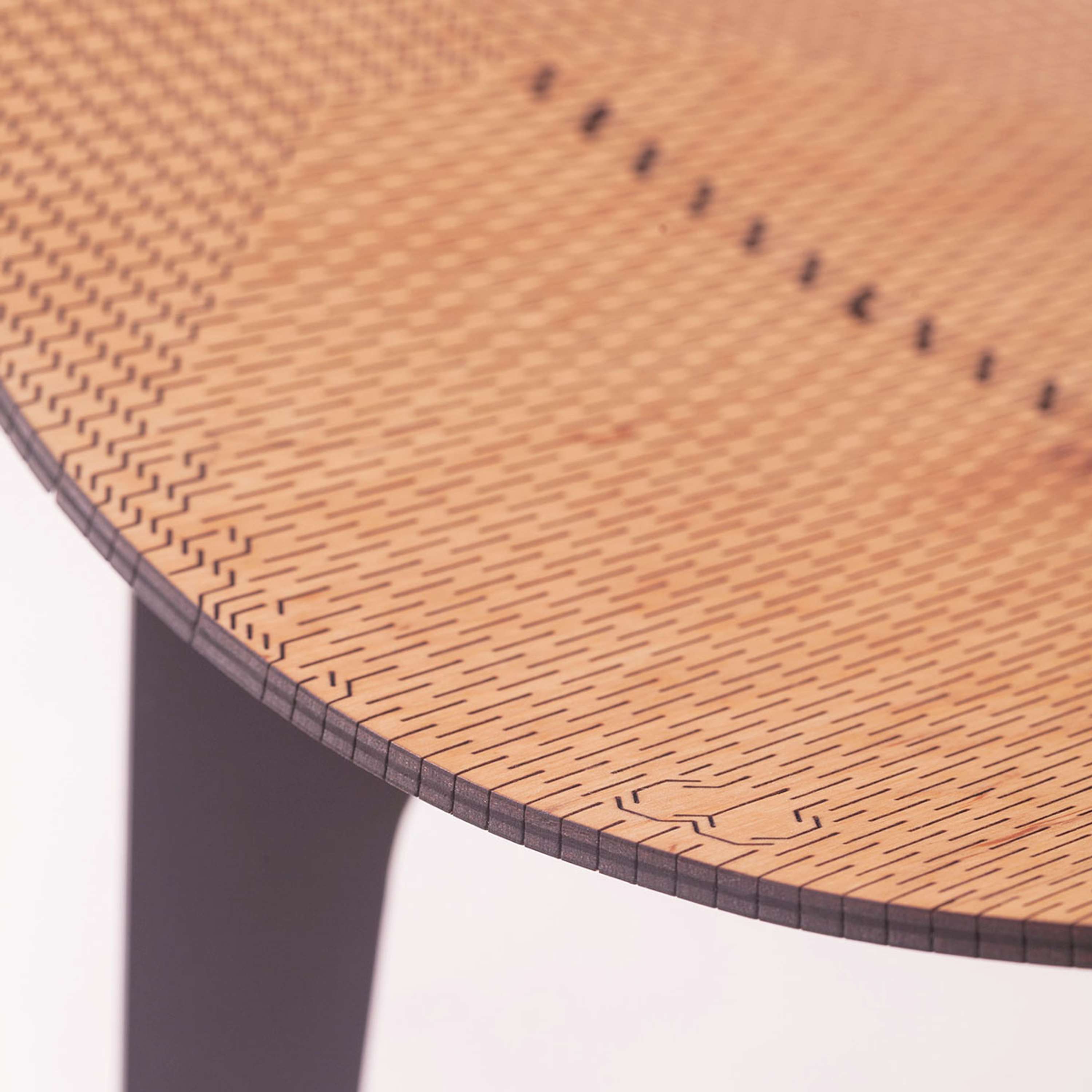 RUSSEL // FLEXIBLE STRUCTURES by Orsi Szollosi