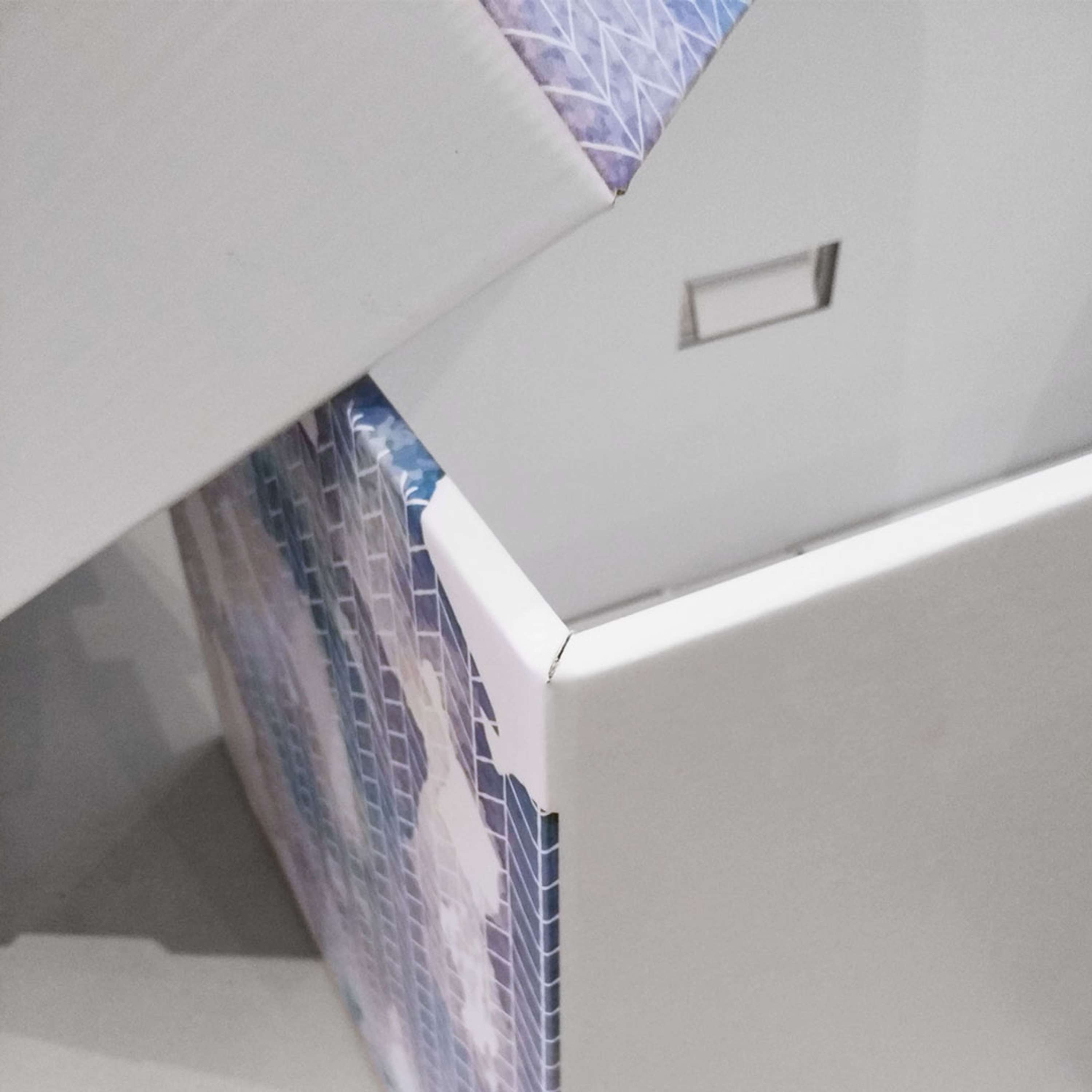 MONBEBE // CARDBOARD CRIB FOR NEWBORNS by Orsi Szollosi