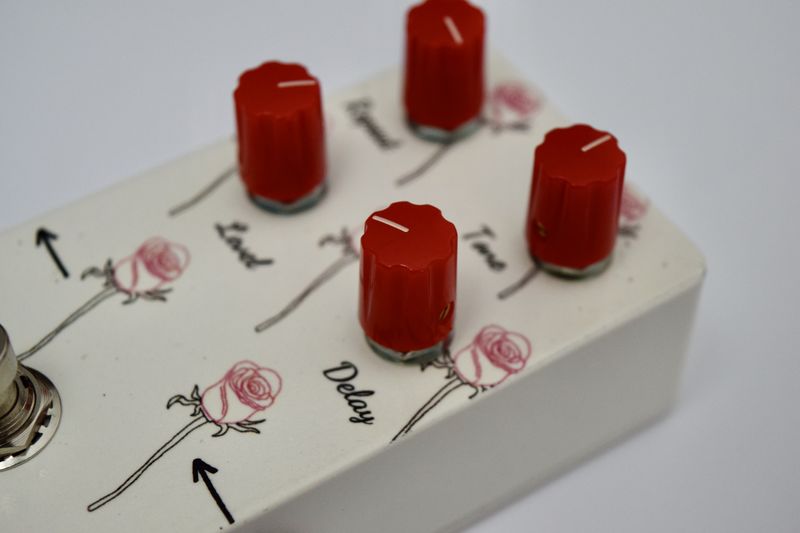 Handmade Effect Pedals by Rob Murray