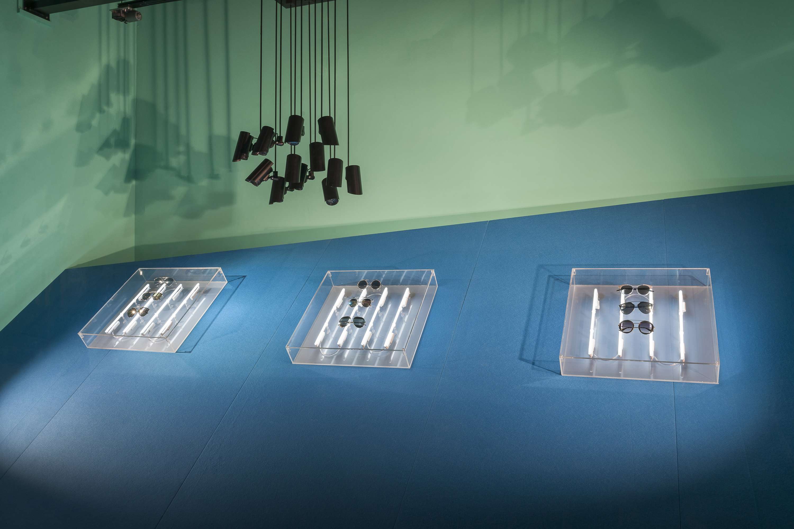 EYE SEE - SELFRIDGES - WINDOW SETS by Emily Outhwaite