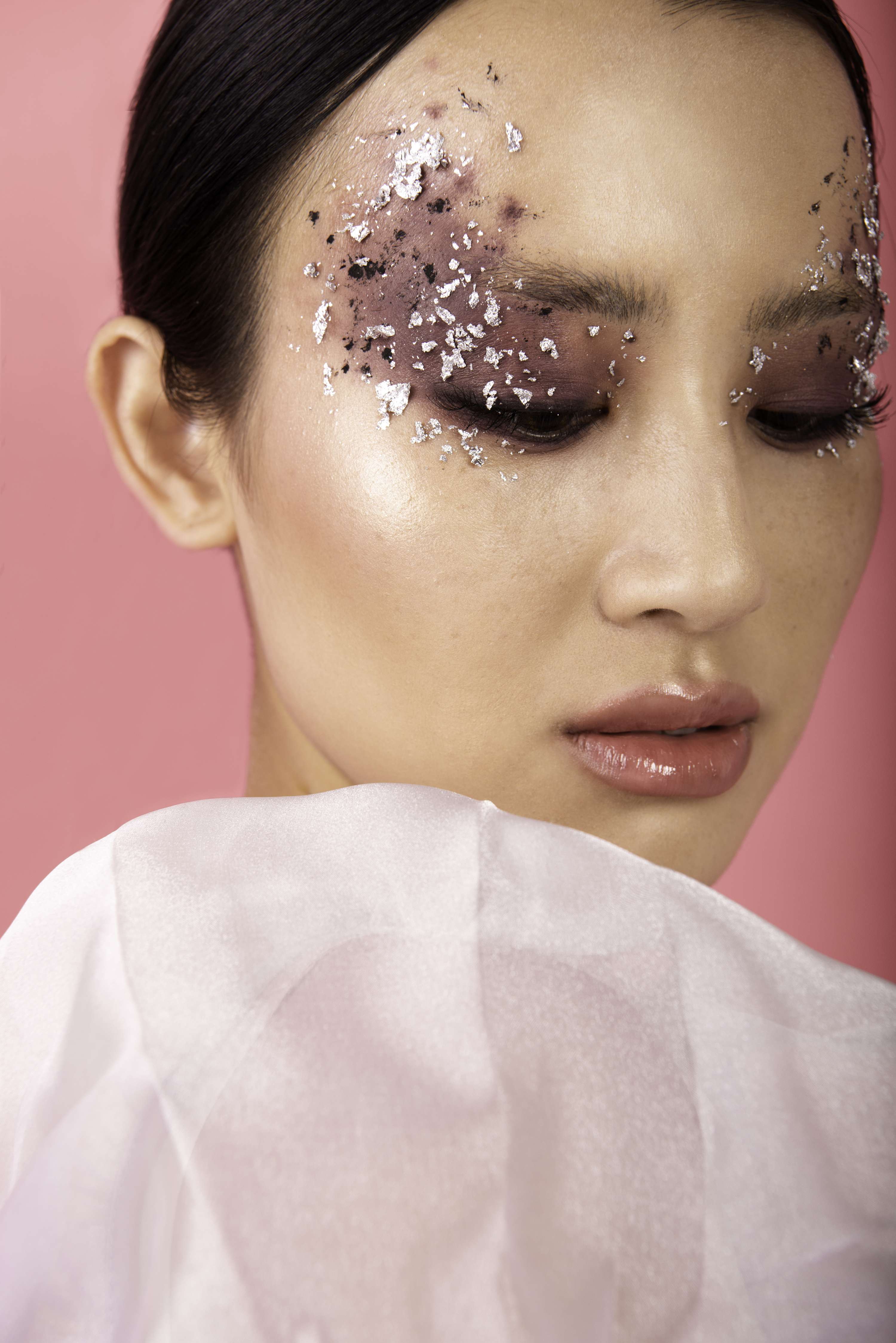Covered in Glitter published in Horizont Magazine by Debora Masetti