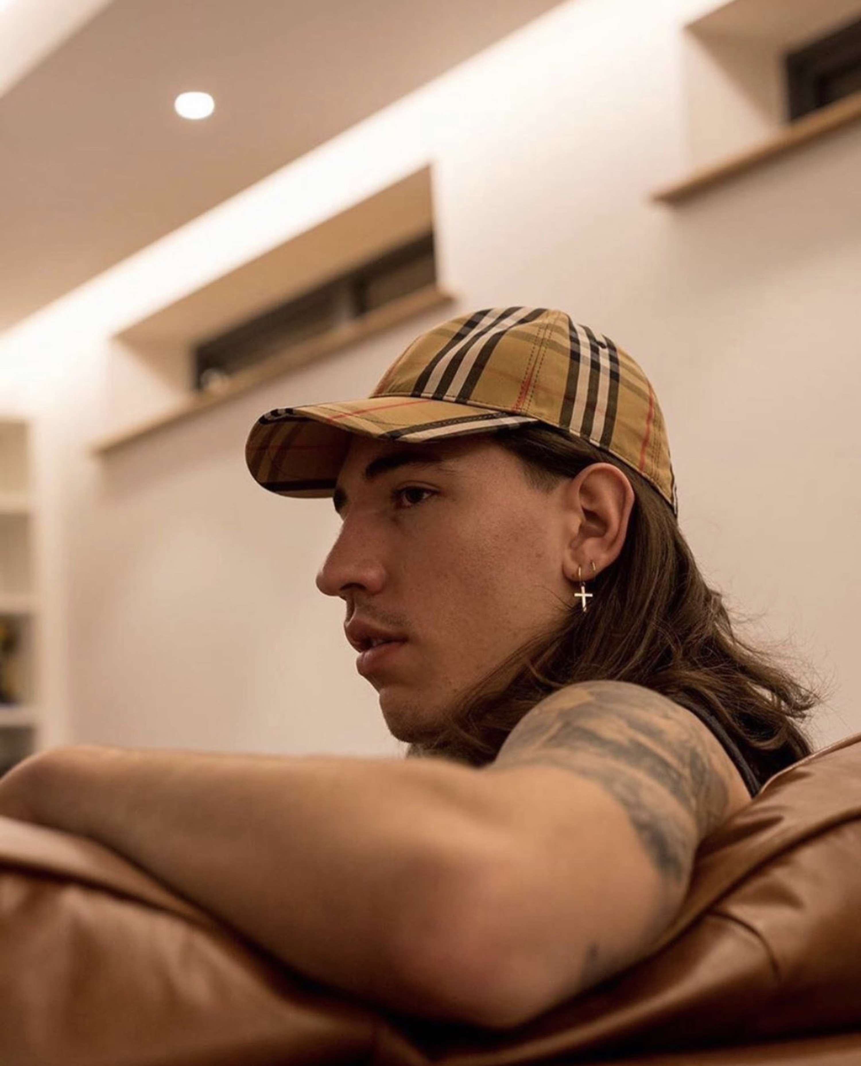 INSPO] Hector Bellerin taking fashion in football to a new level