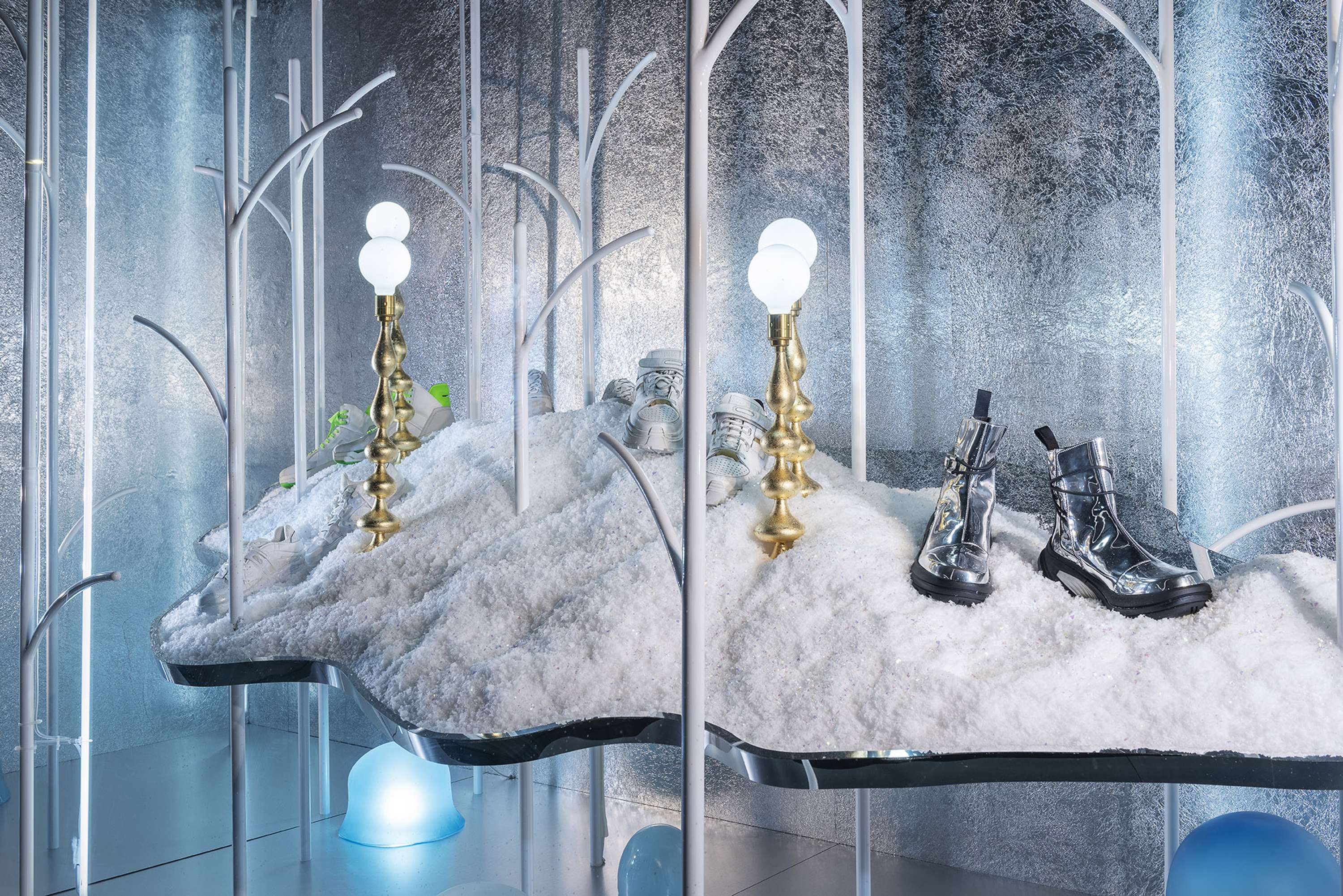 FUTURE FANTASY - SELFRIDGES - WINDOW SETS by Emily Outhwaite