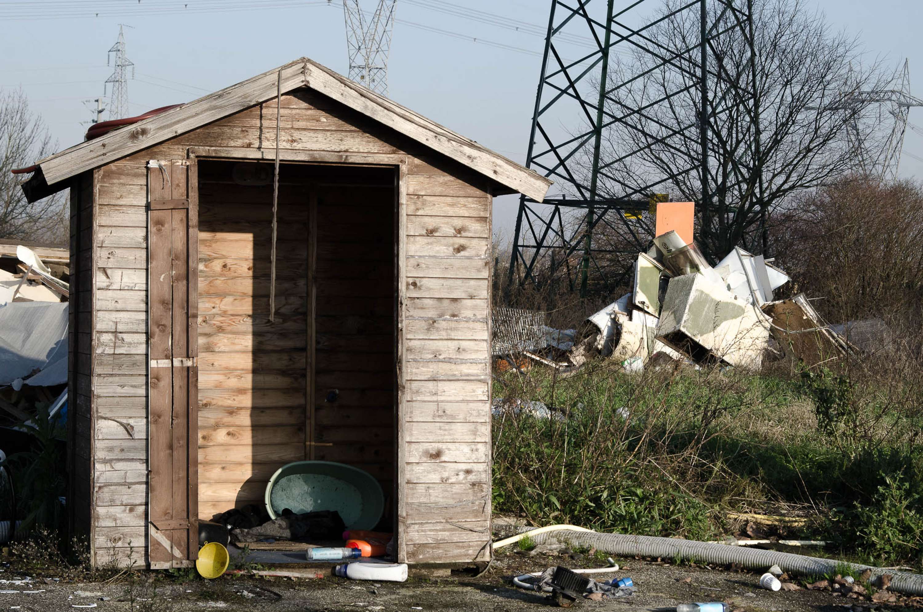 Romas: how to destroy a community by Giulia Paratelli