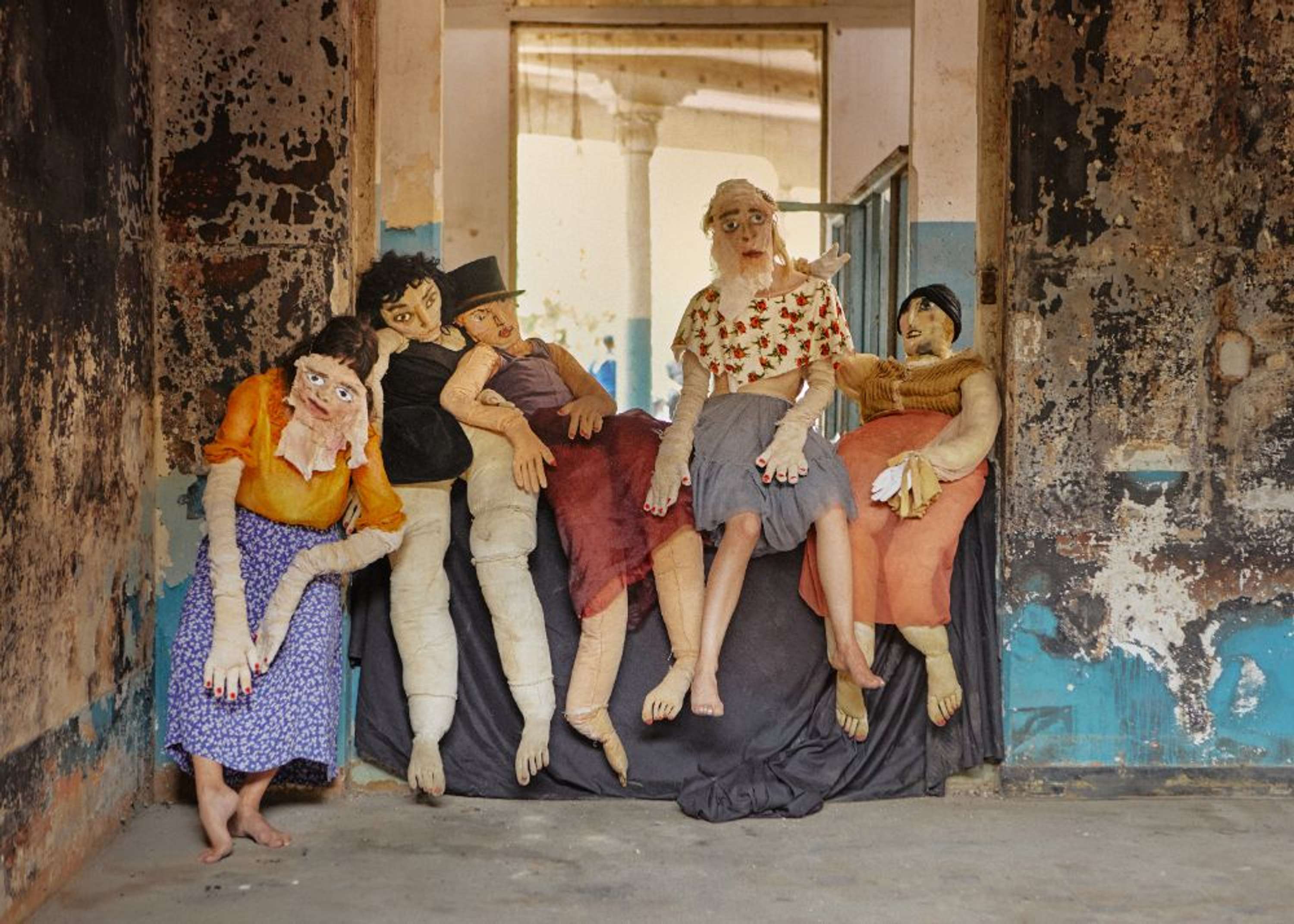 DANIELA BENAIM: “THERE IS NO SINGLE DEFINITION OF HOME” by Zofia Zwieglinska