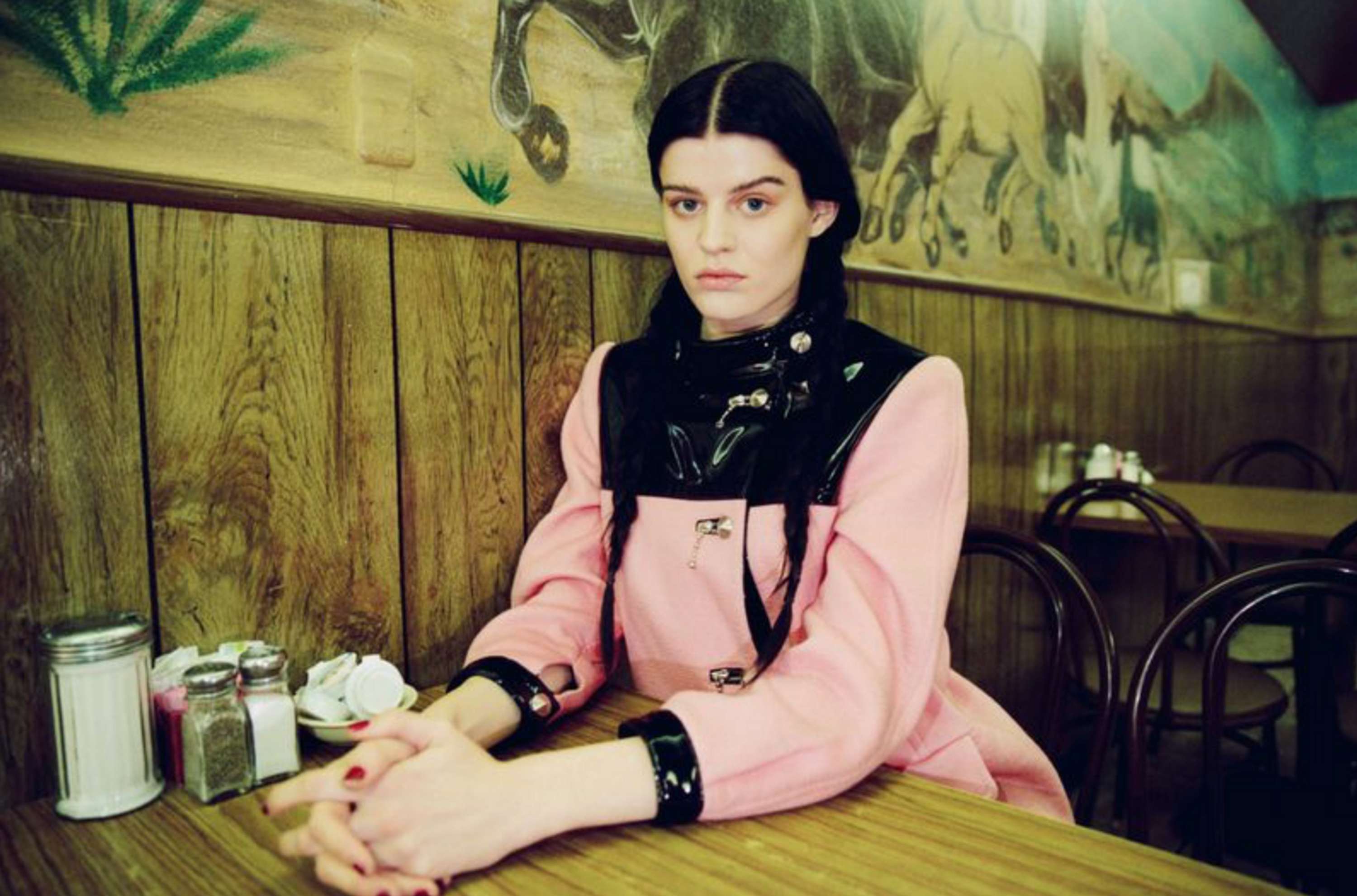 Manifesto Magazine _Editorial by isabella possenti