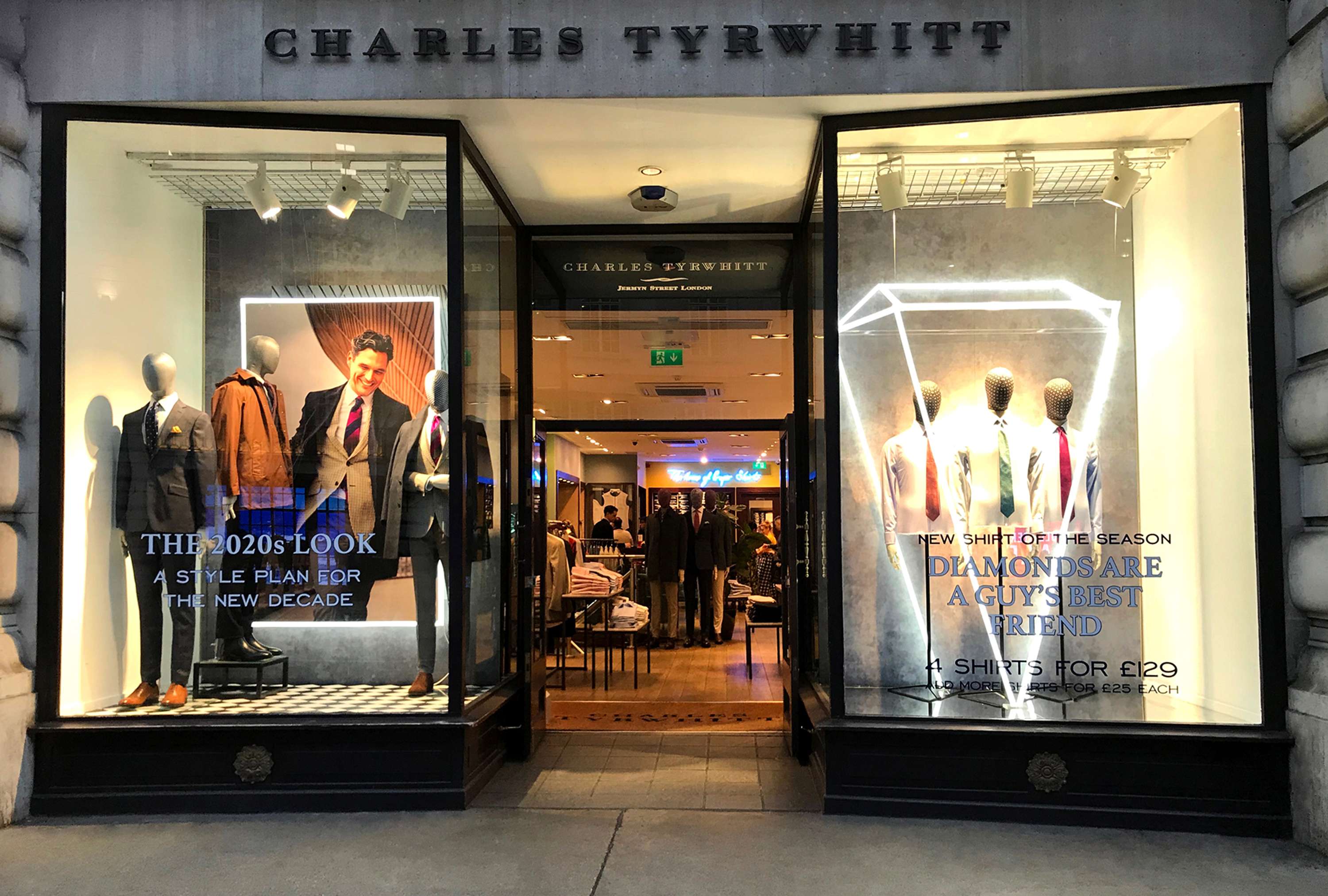 Charles Tyrwhitt - Window Display by Virginie Montagnon