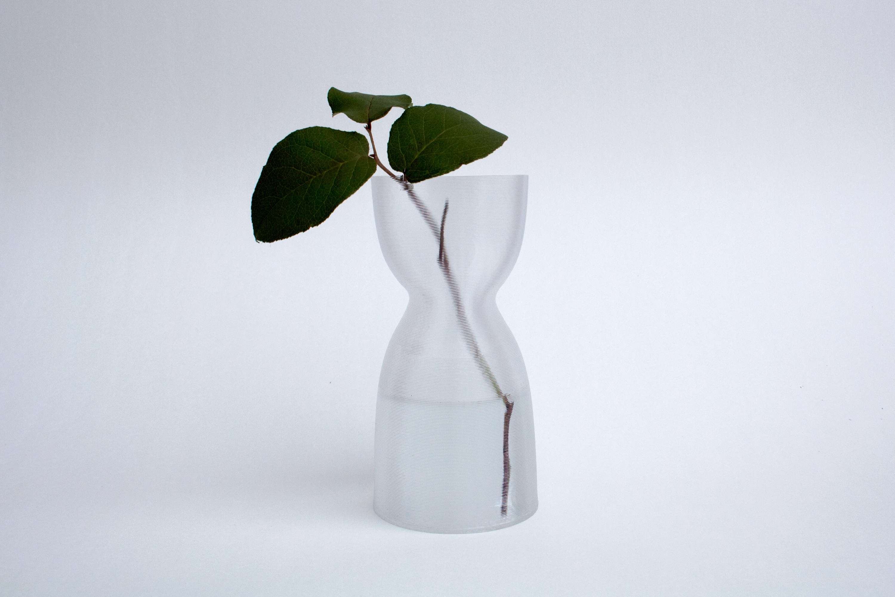 Ada - 3d printed vases with London startup Batch.works by Elisa Honkanen