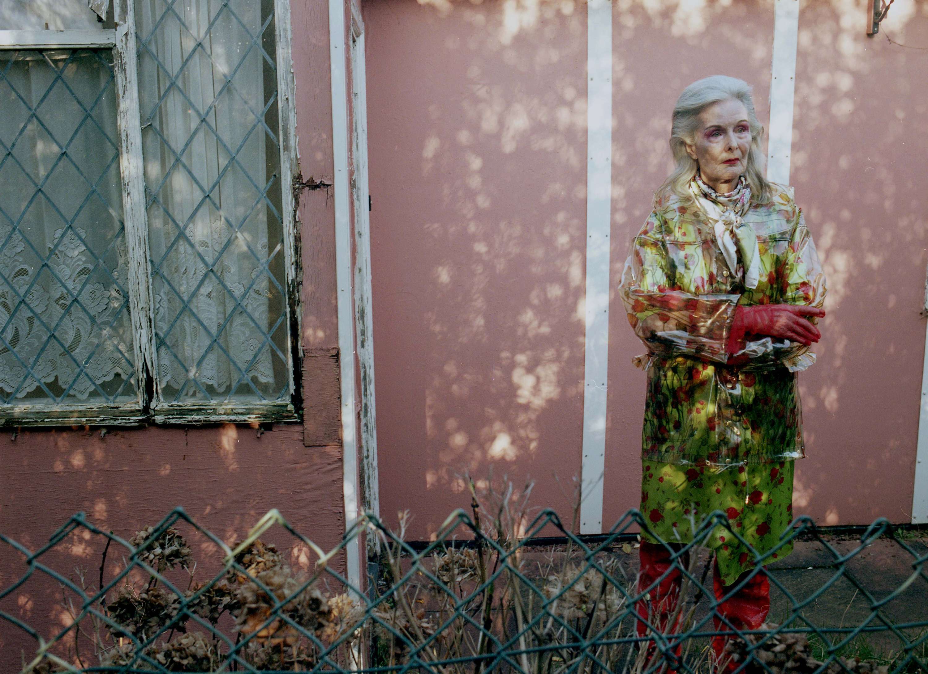 'Elizabeth' Editorial by Dagmar Bennett FRSA