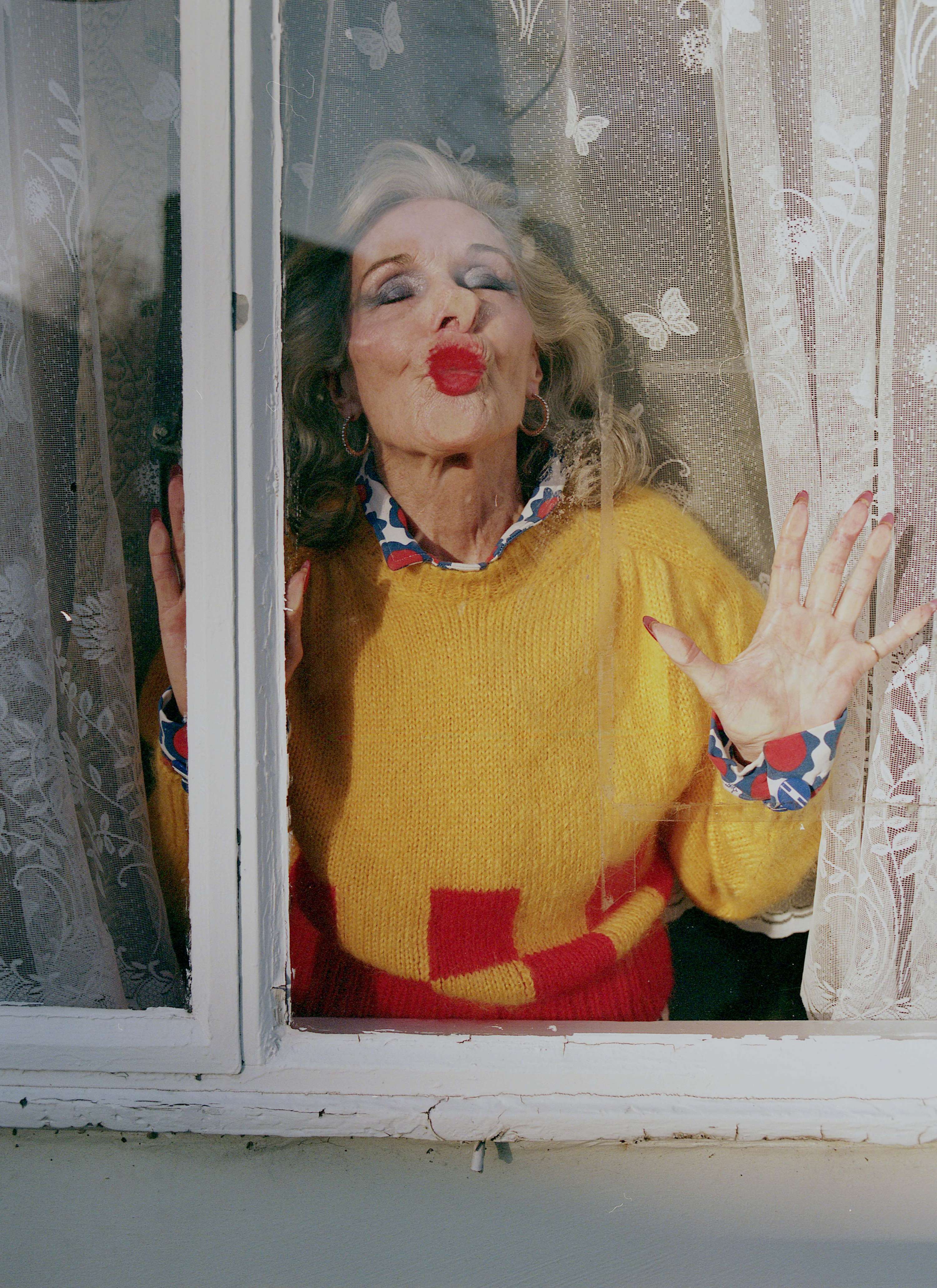 'Elizabeth' Editorial by Dagmar Bennett FRSA