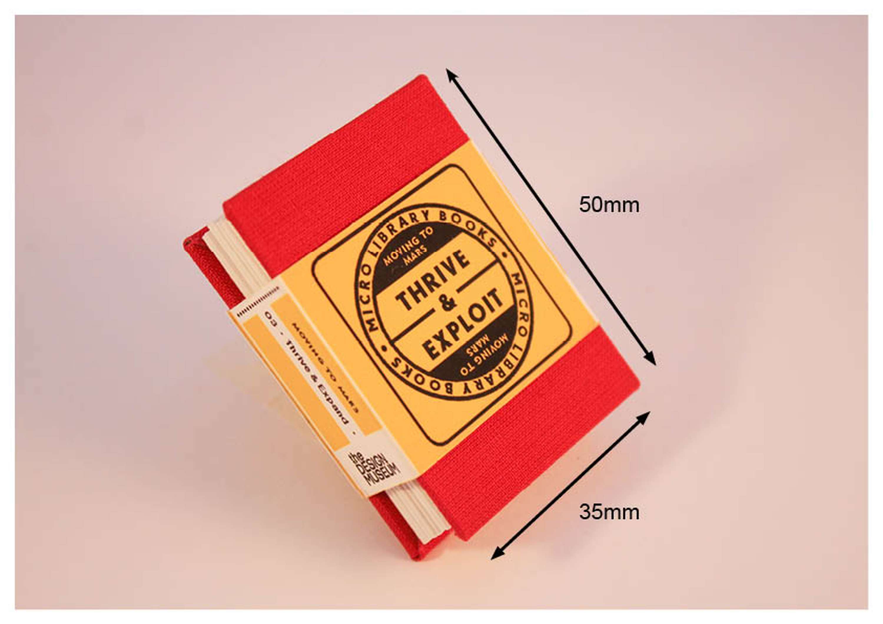 Micro Library Books / Moving to Mars by Lee Shearman