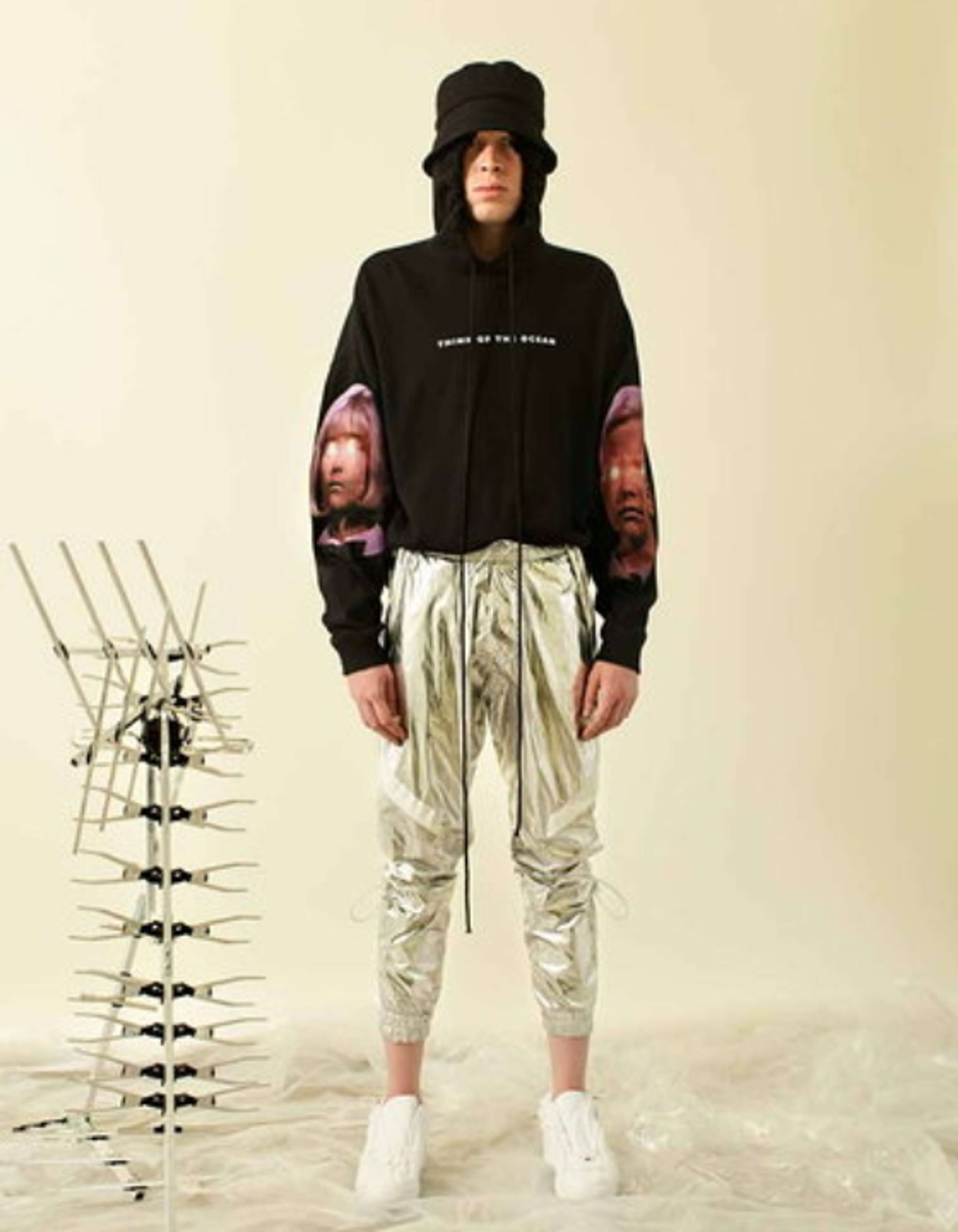https://sodiumcollective.com/bianca-saunders-lights-up-lfwm/ by Brian James