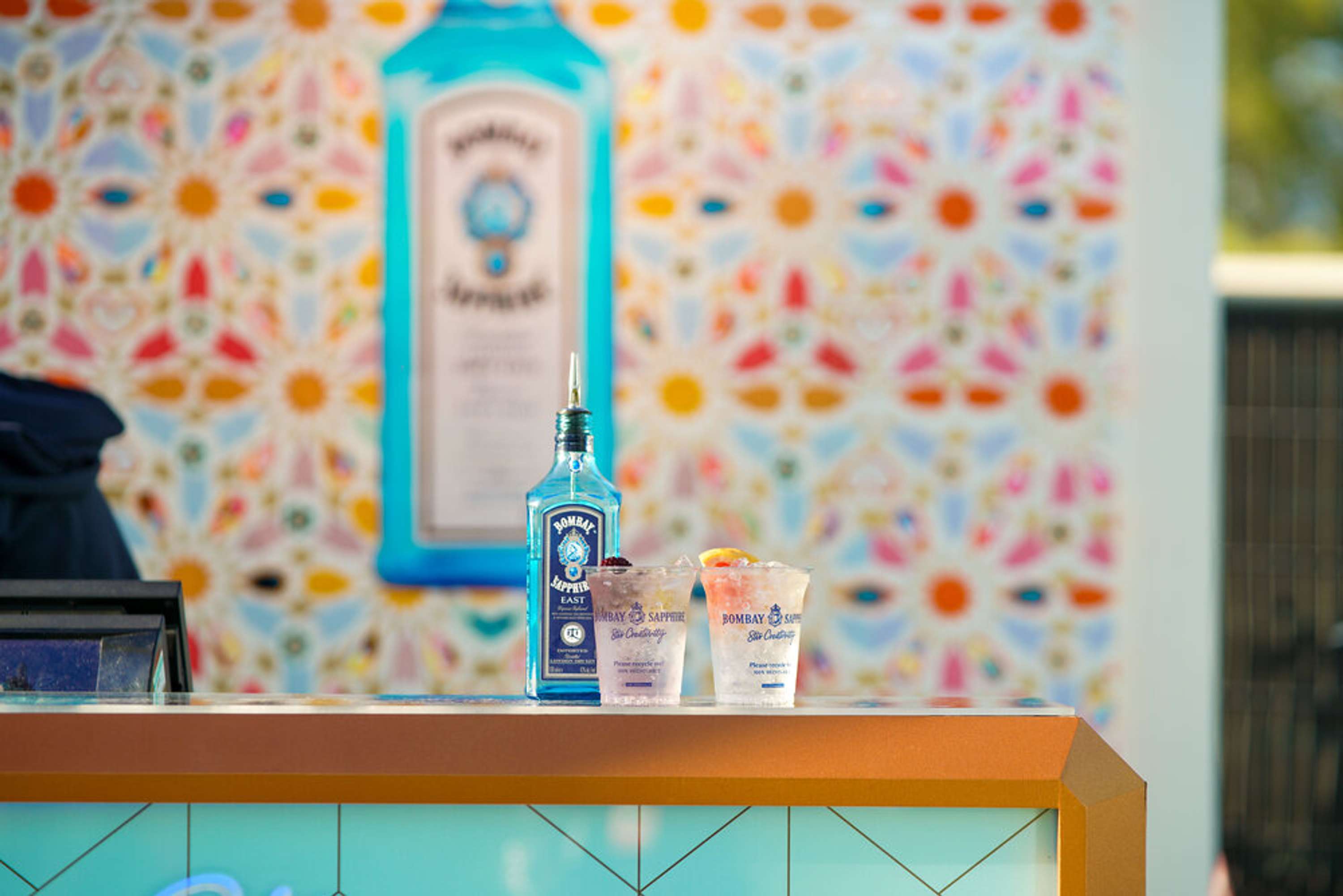 Bombay Sapphire: CANVAS by Tom Simmons