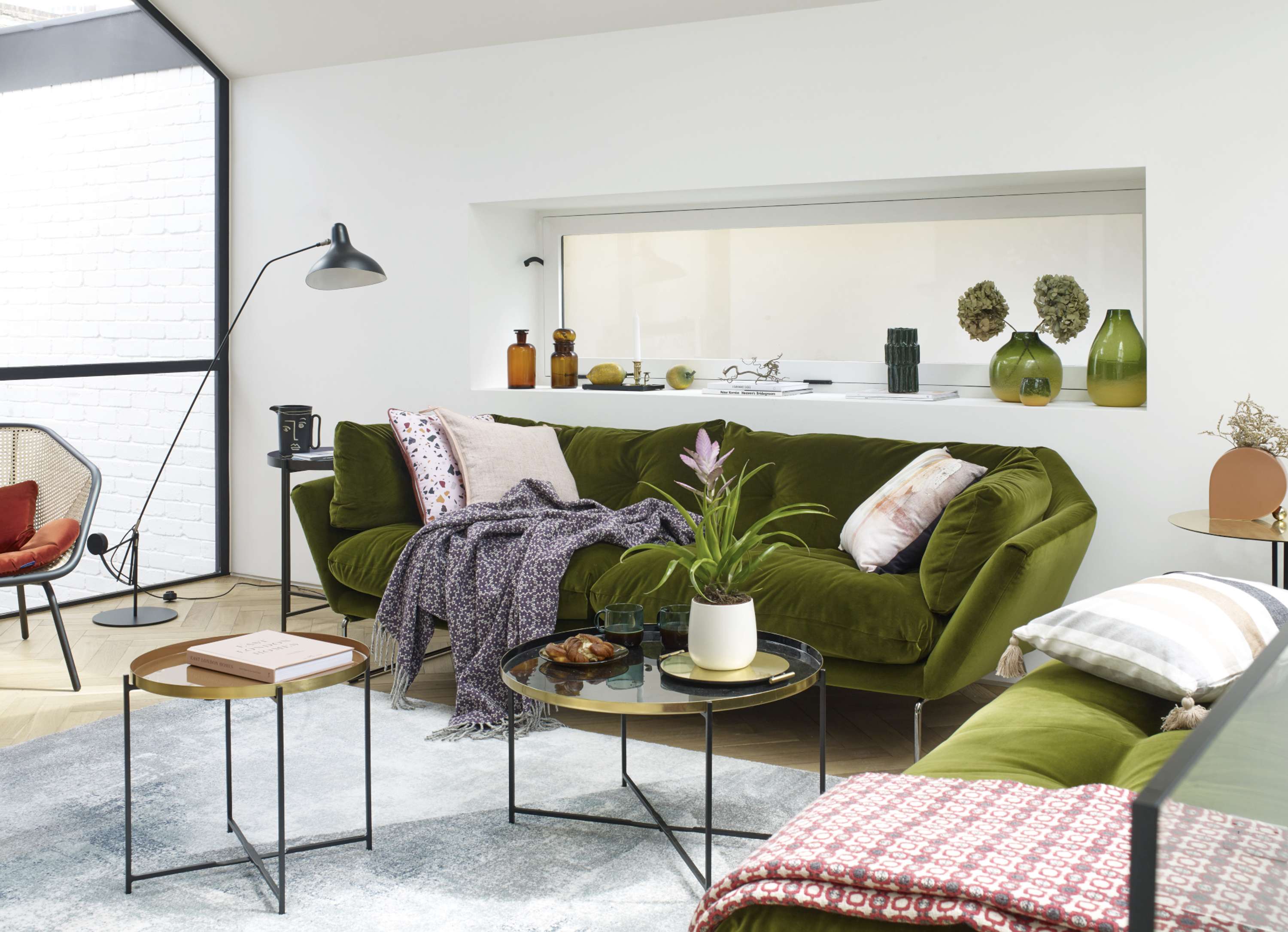 Warehouse in Bow by Mad Atelier