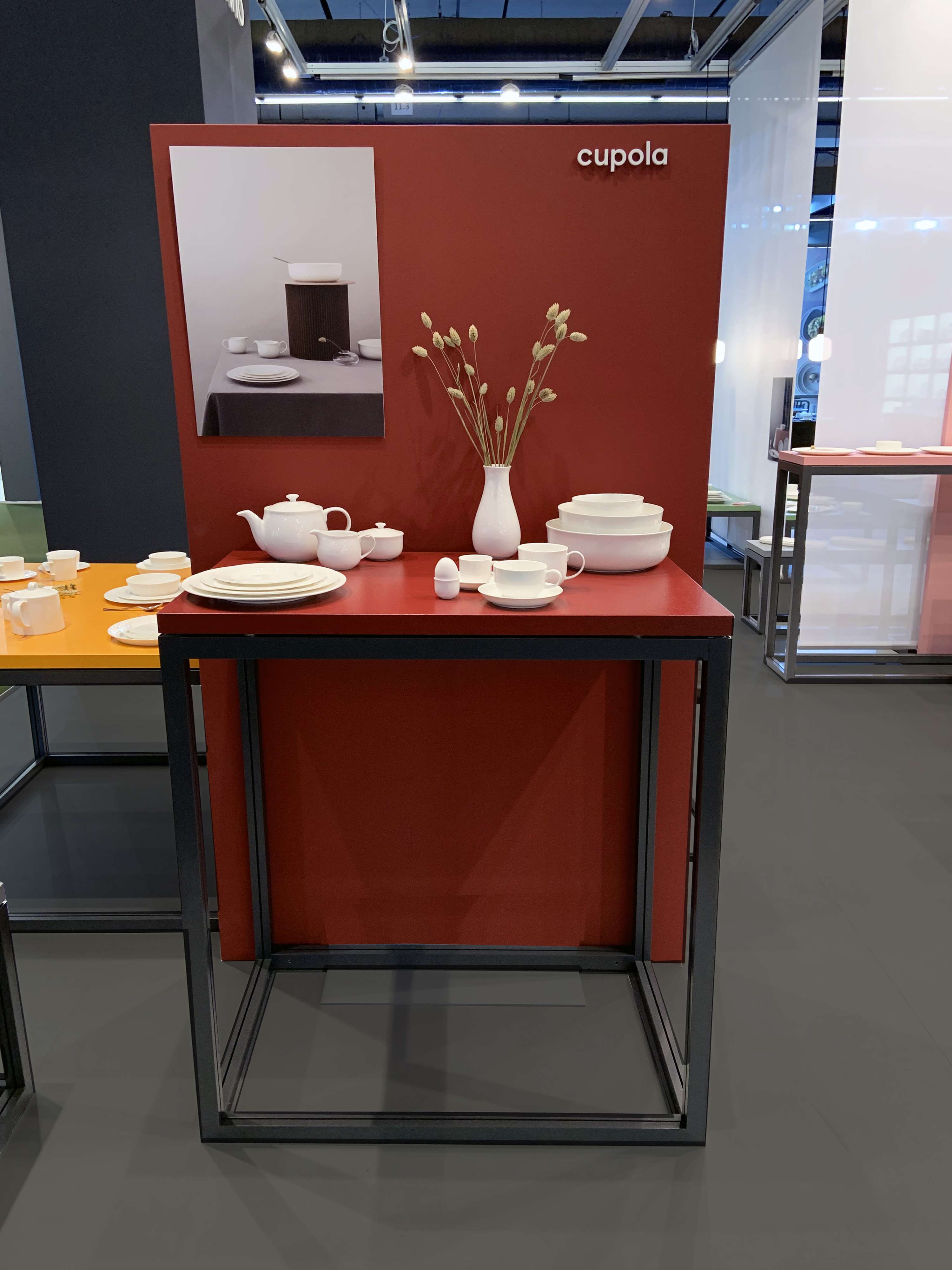 Showroom for Monno Design by Natalia Zwardon