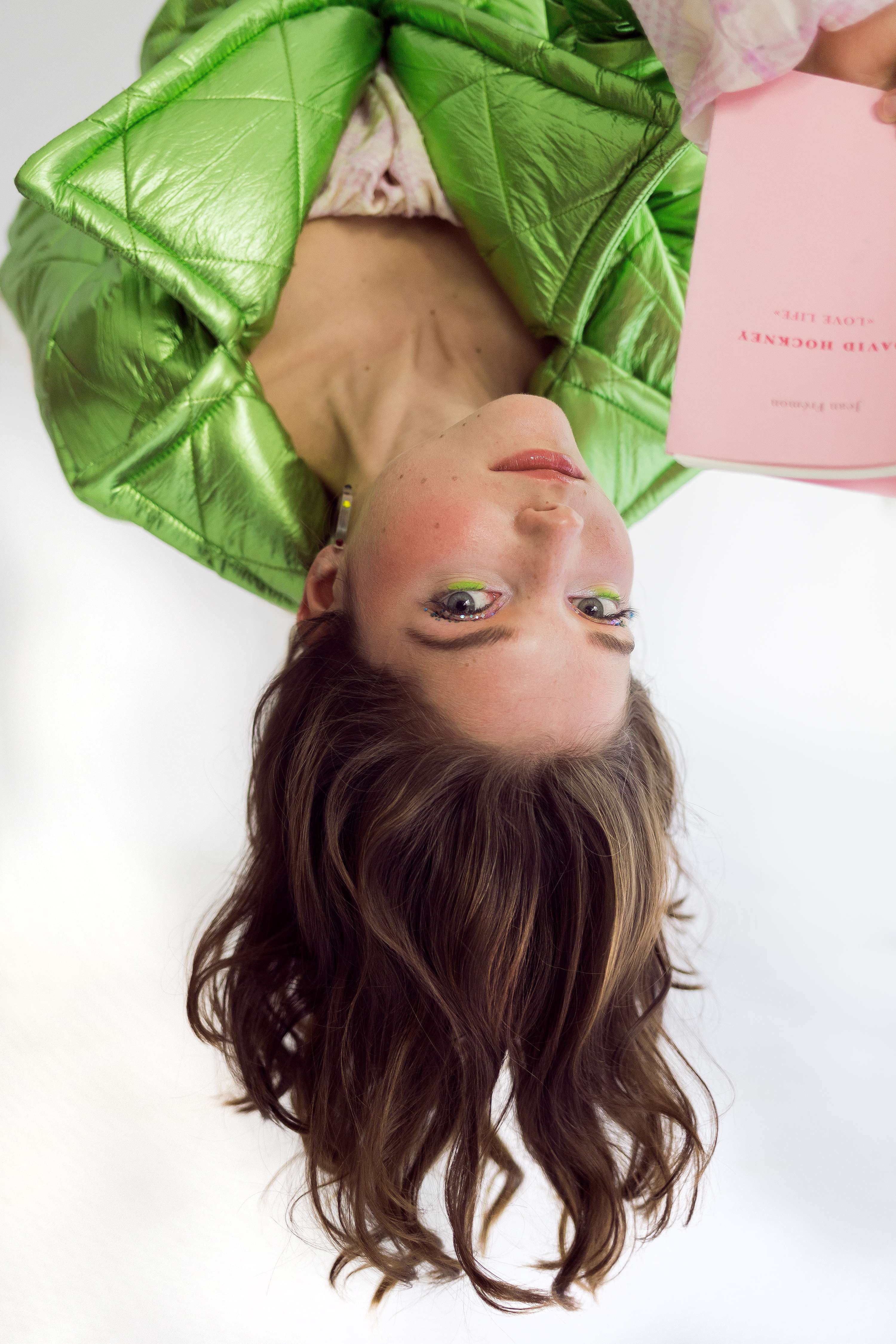 Too grown up to be alice by Isabel Domenech