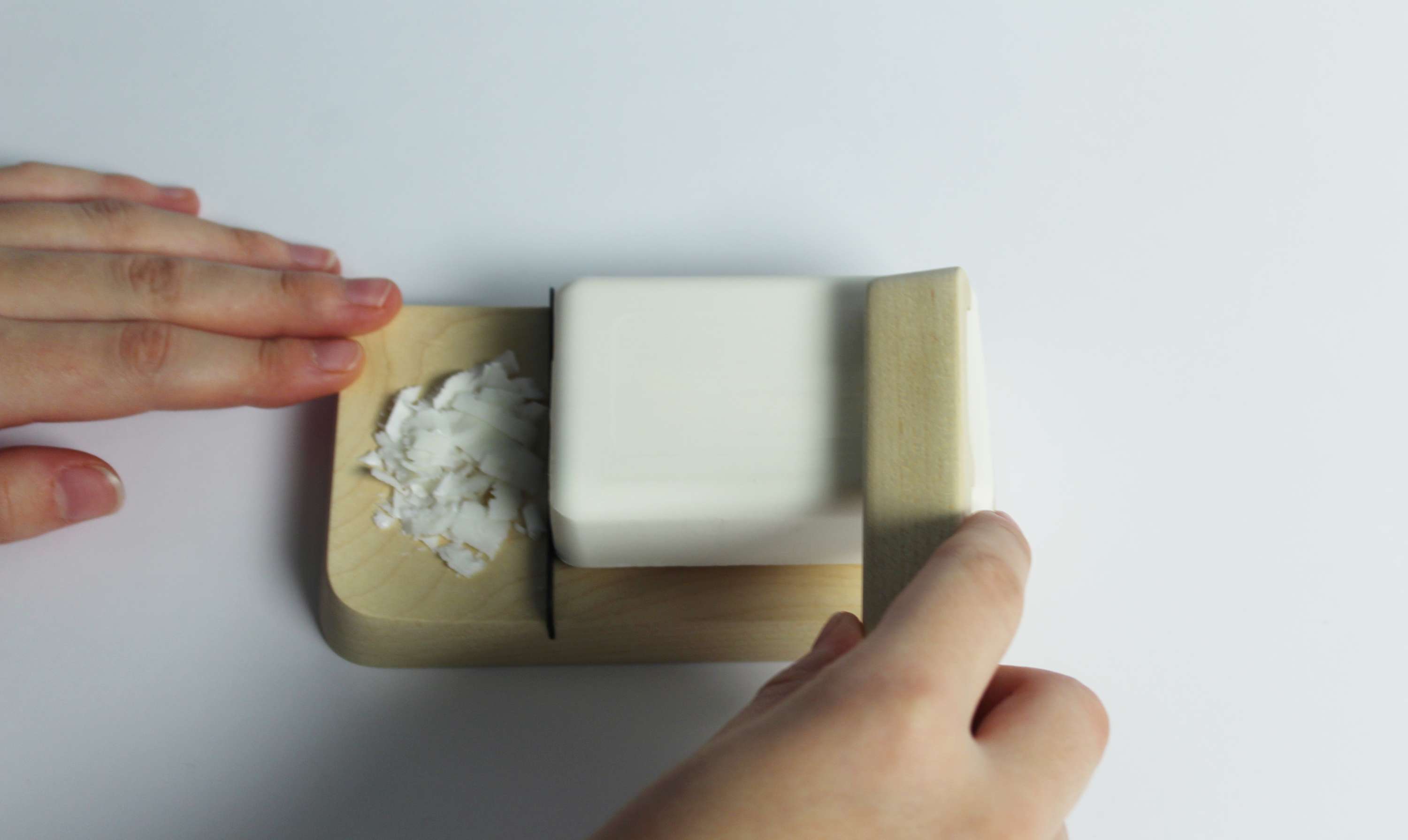 Perluo Soap Tray by Emma Jones