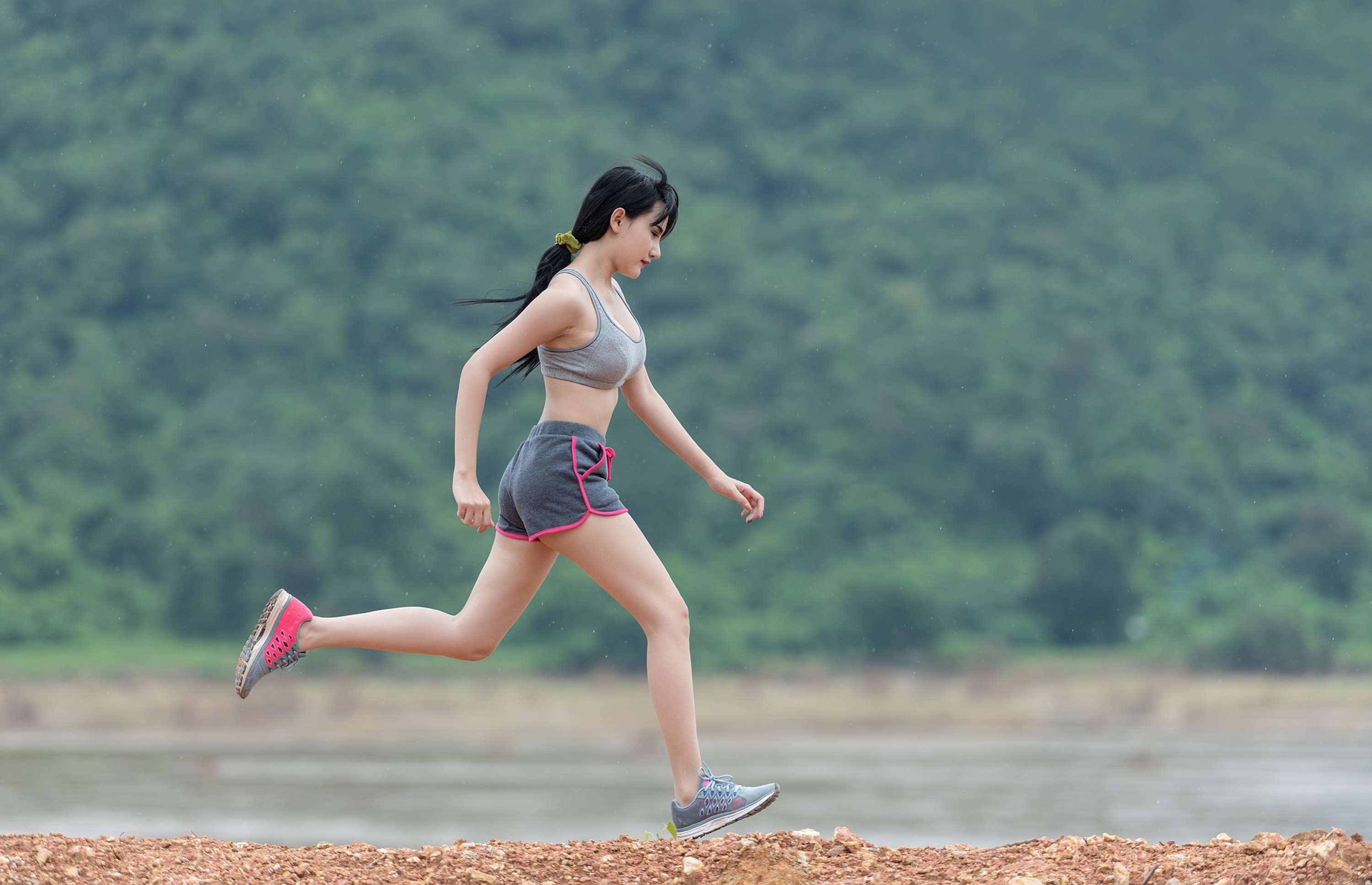 Running App - Audio Script Sample by Lisa Victoria