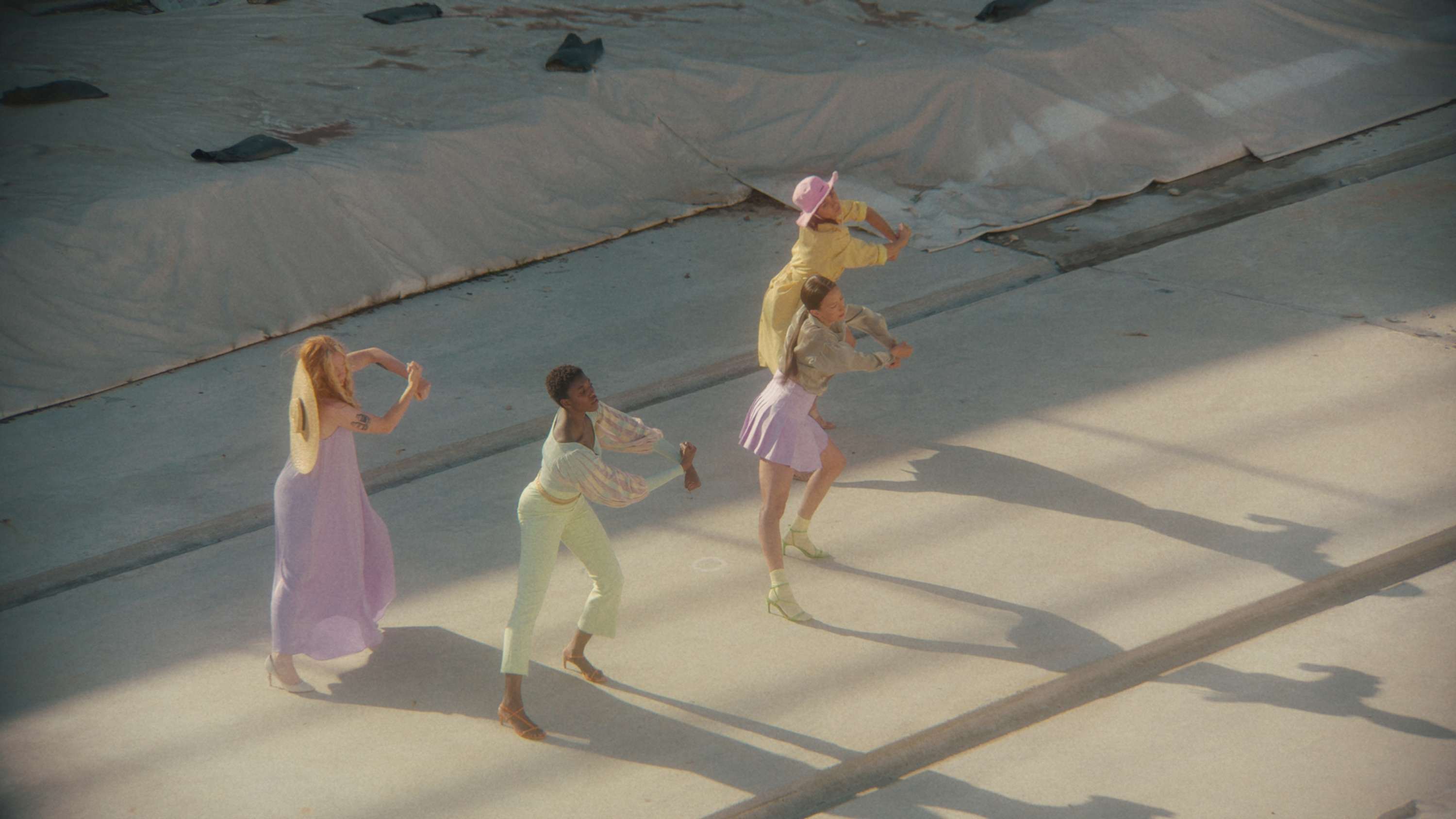 ESSELLE - FASHION FILM by Milana Murzo