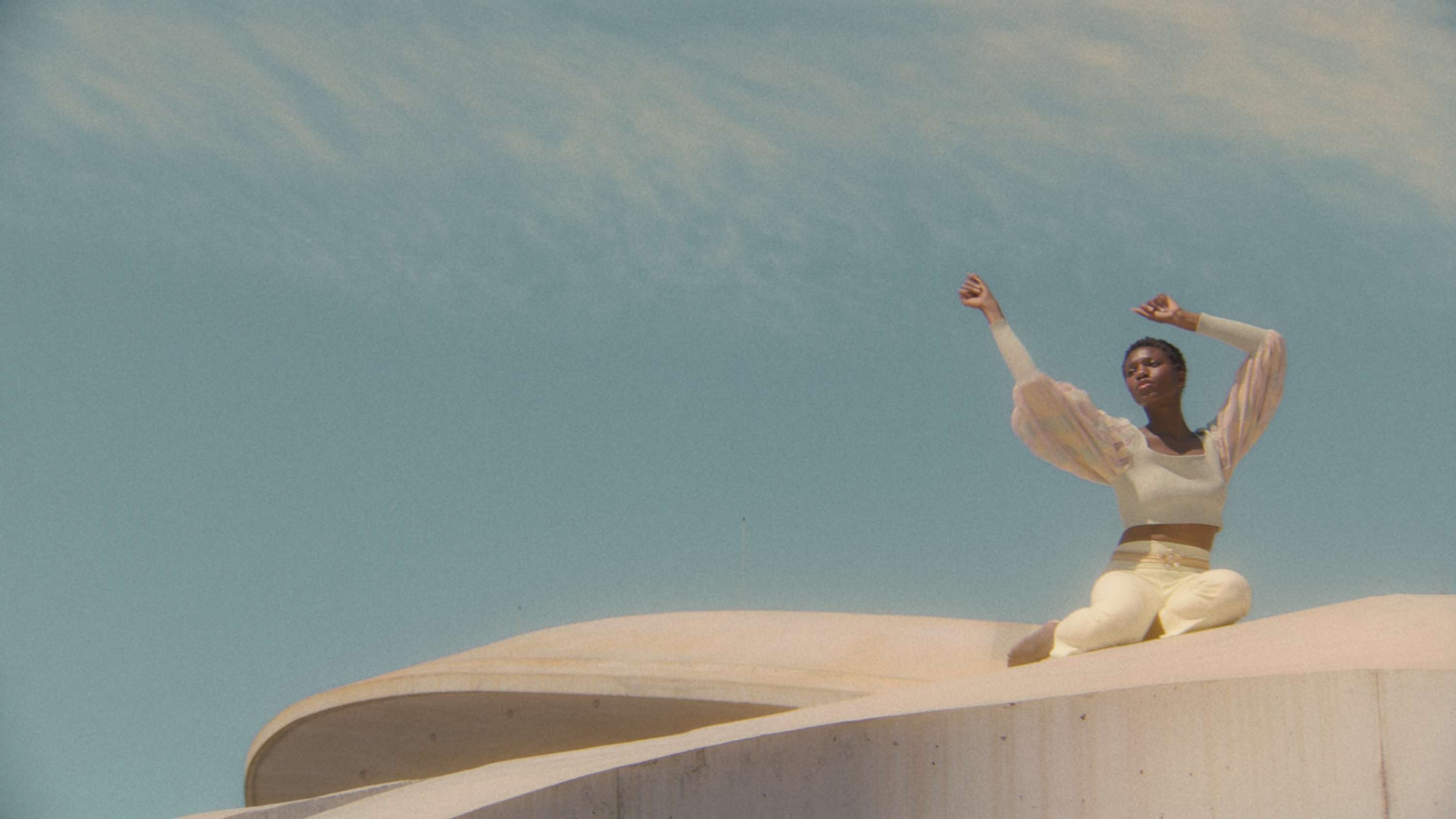 ESSELLE - FASHION FILM by Milana Murzo