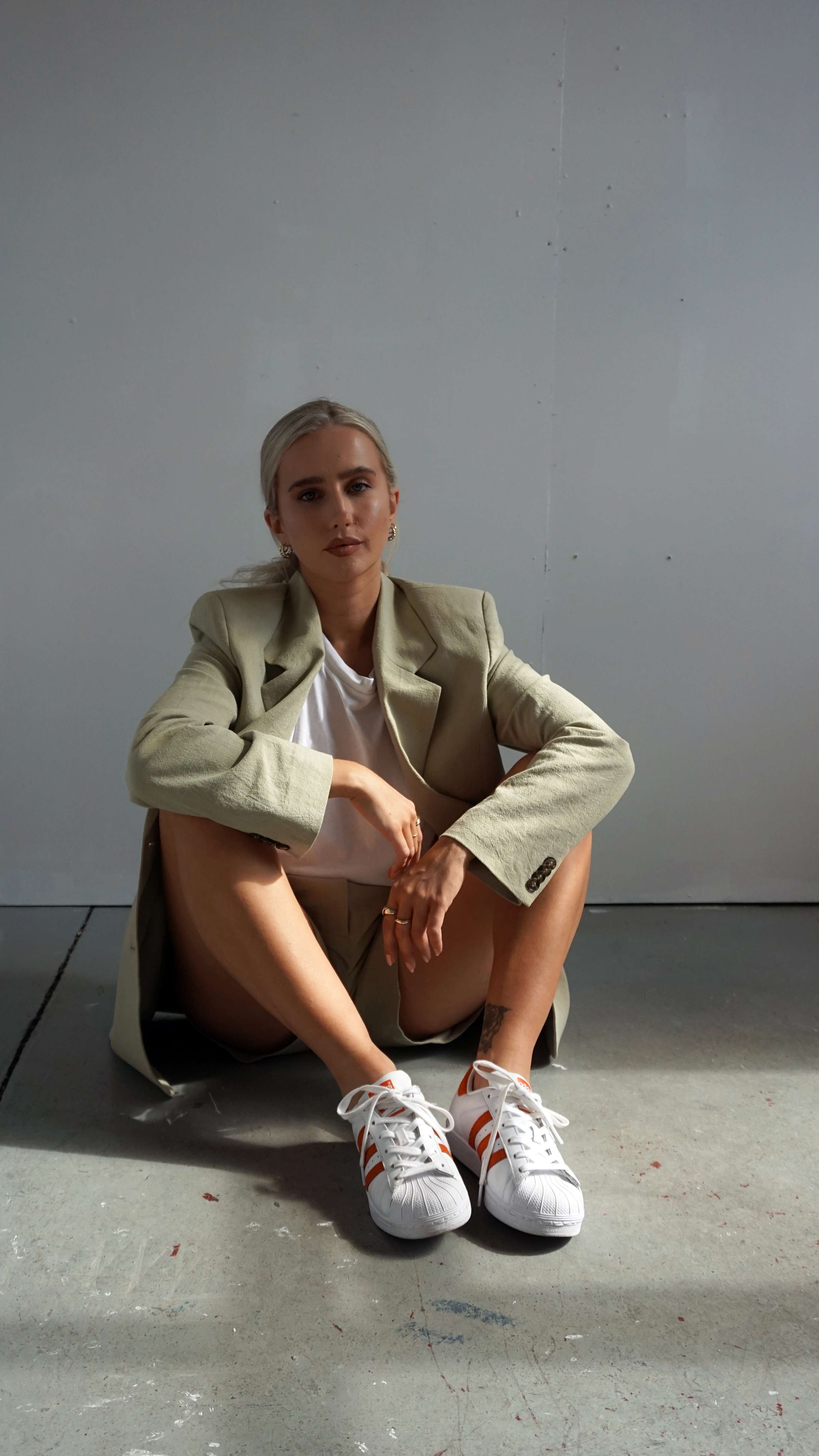 Shoot with Katie by Claudia Farmer