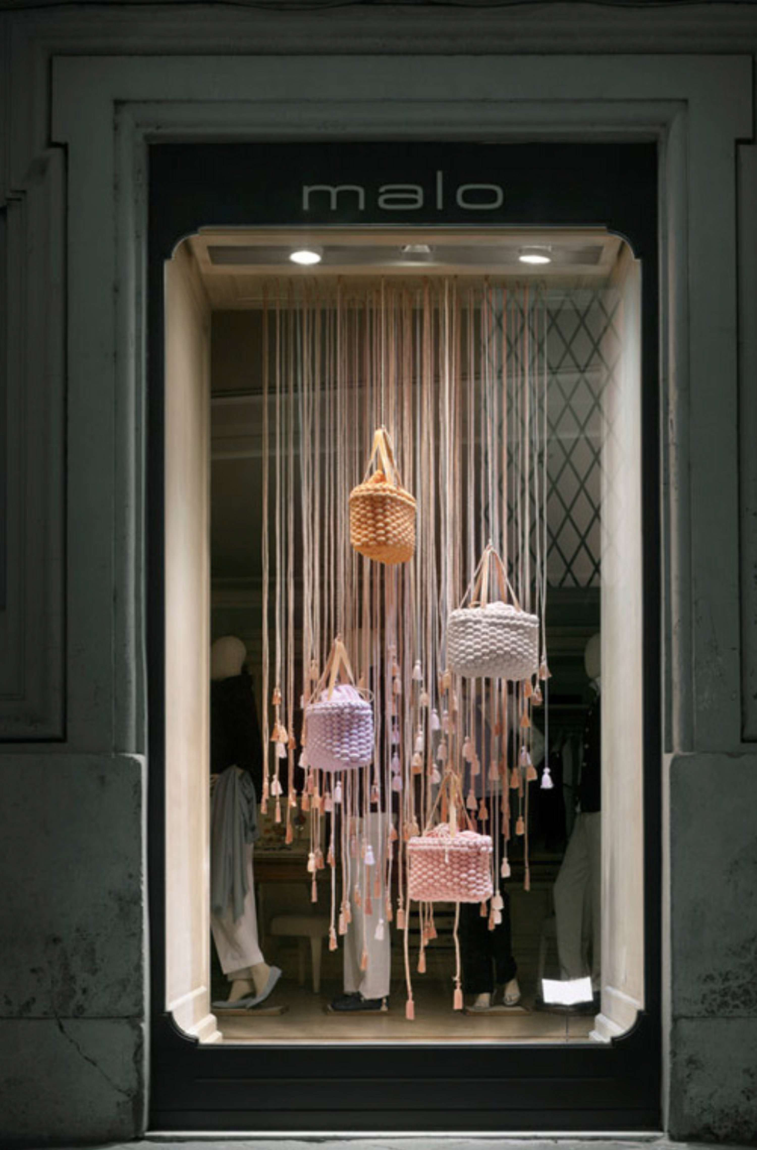 Malo / Window display by Simone Schneider