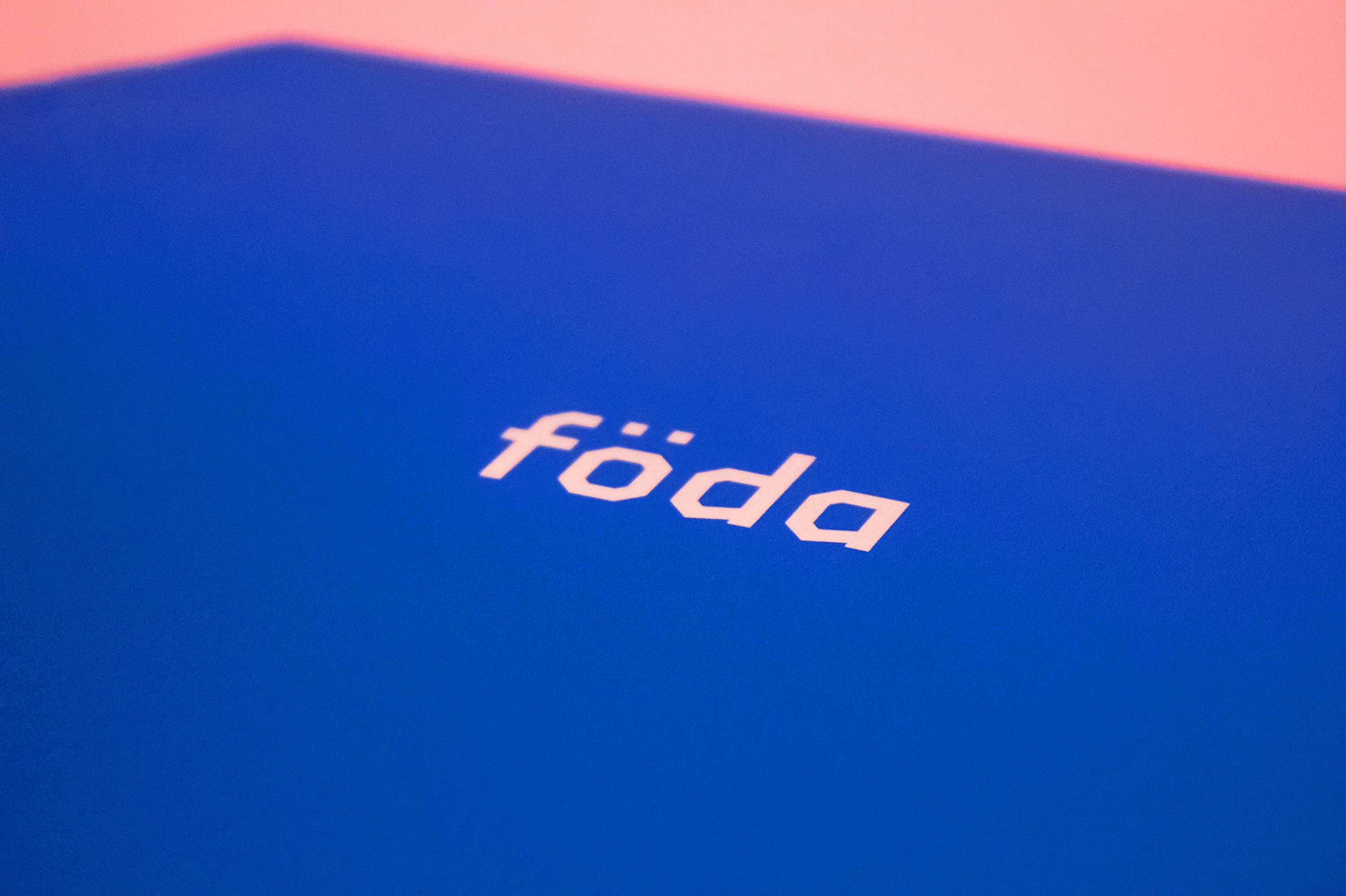 Föda by Michael Morton