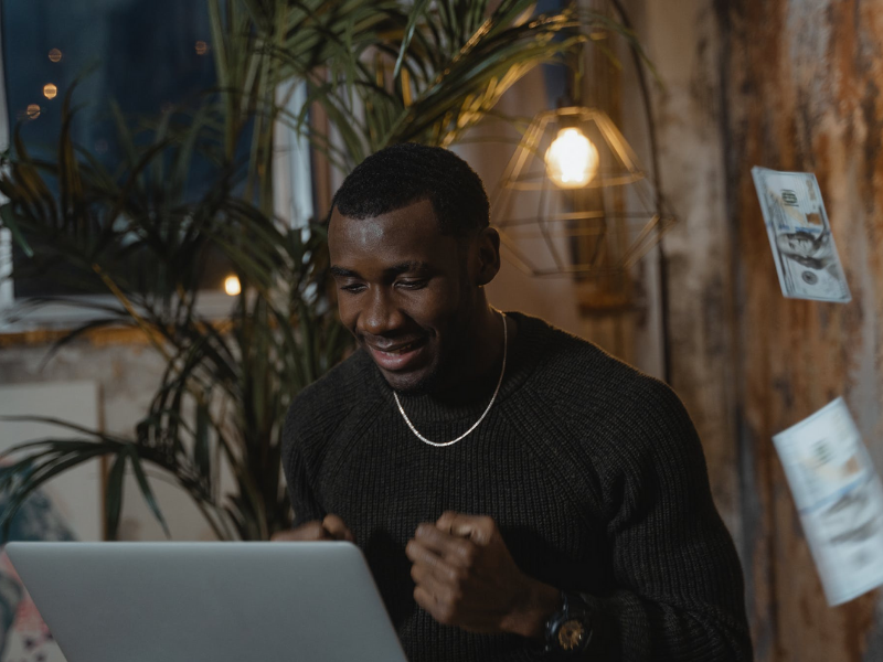 Raising Your Rates As A Freelancer: 7 Reasons Why by Maxine Harrison