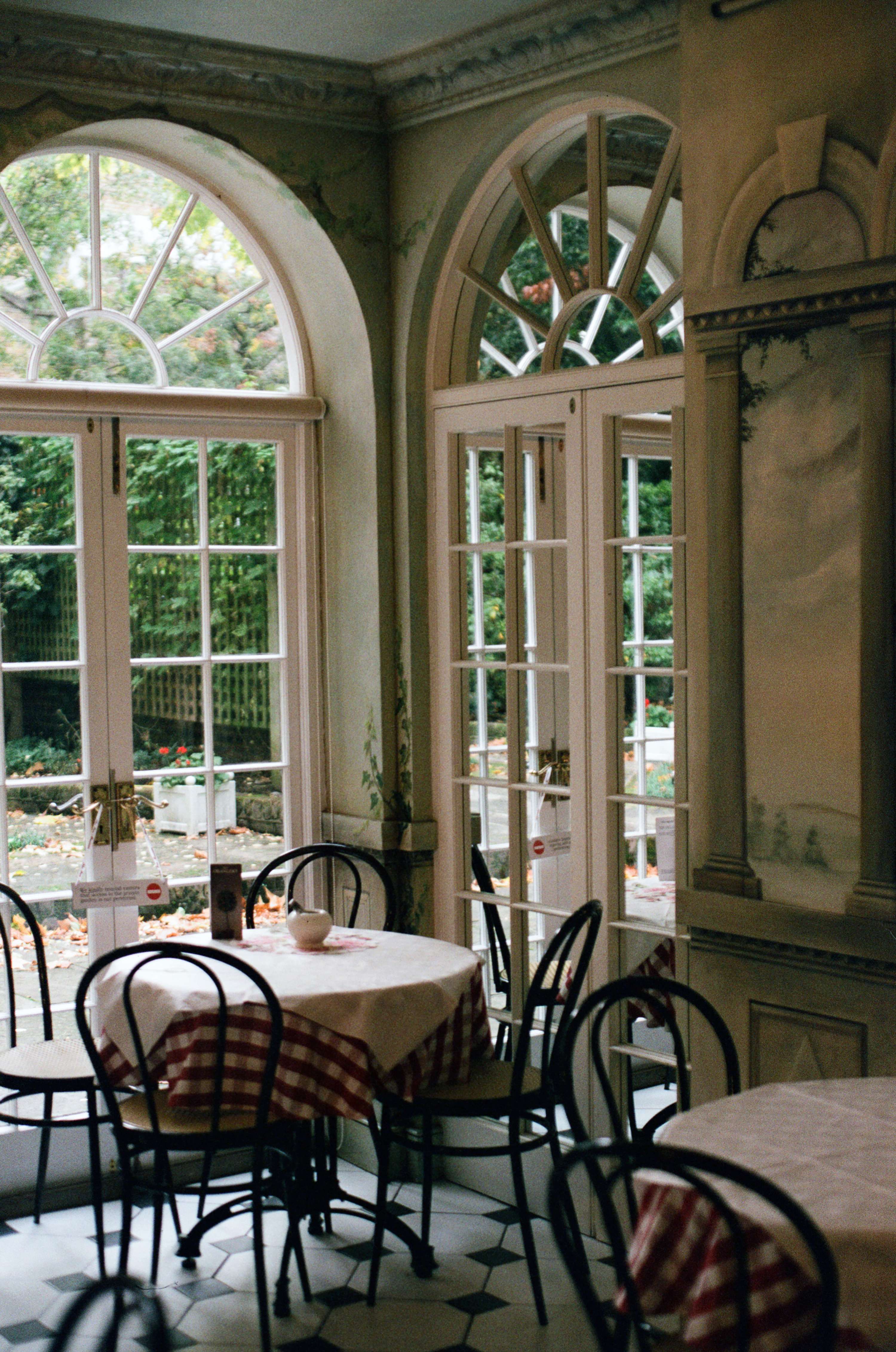 Analog Photography by Vanessa Mosquera Cabanas