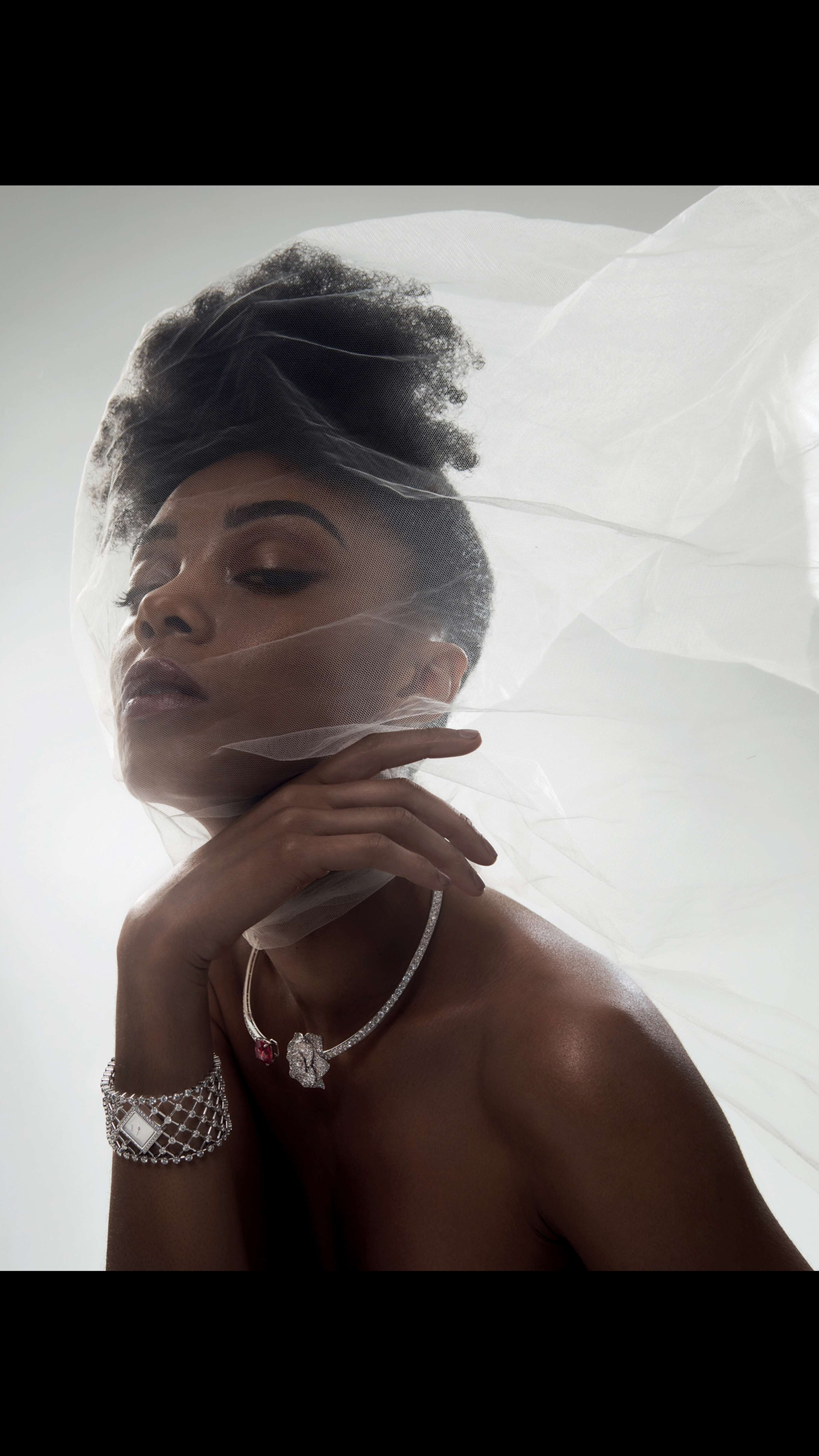 Rise and shine @Mojehmagazine October issue by Ellie Vojvodinska
