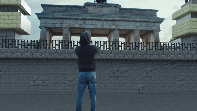 DDR Museum: TeAR down this WALL by Emil Asmussen
