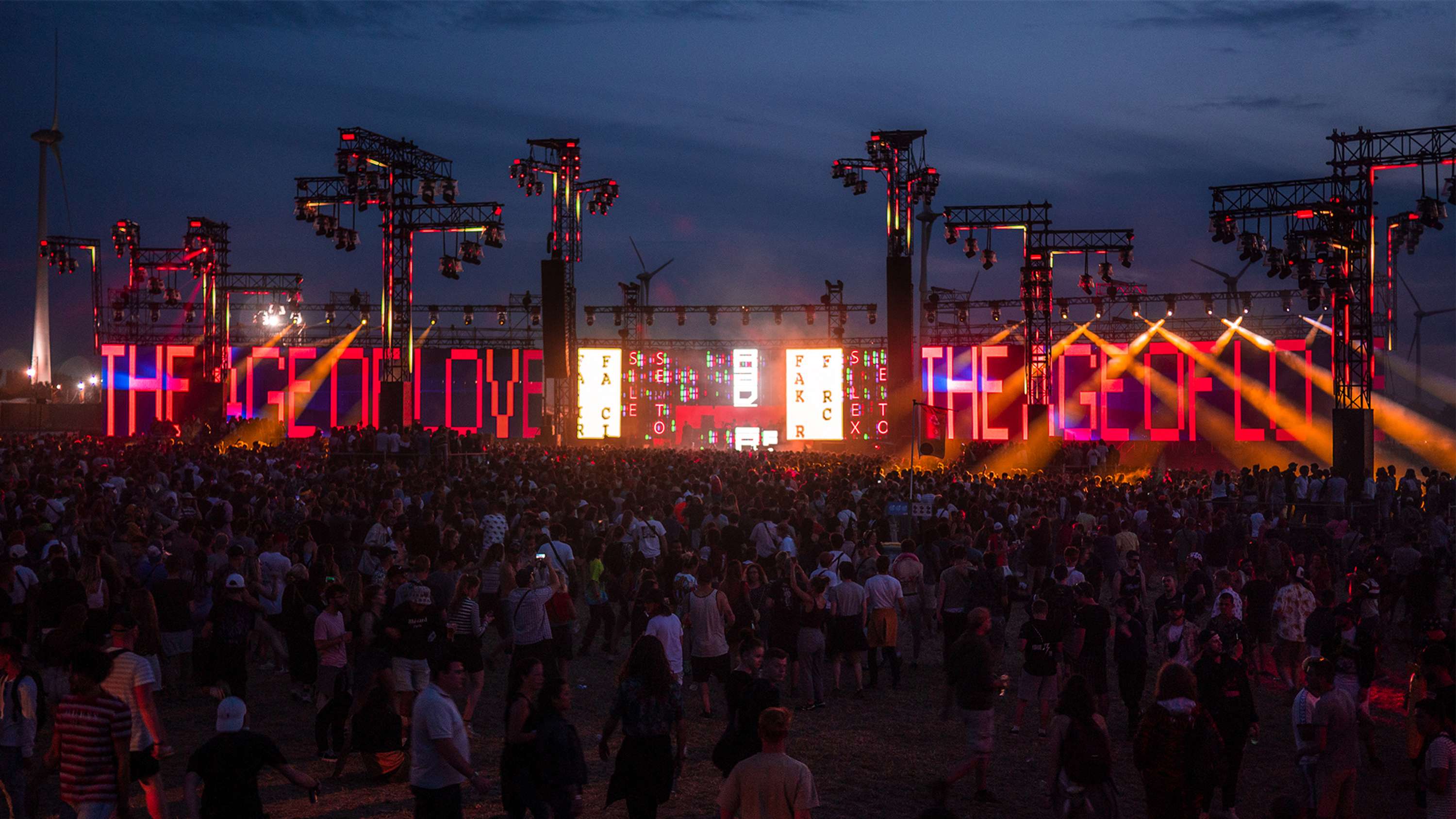 Dour Festival by malo lacroix