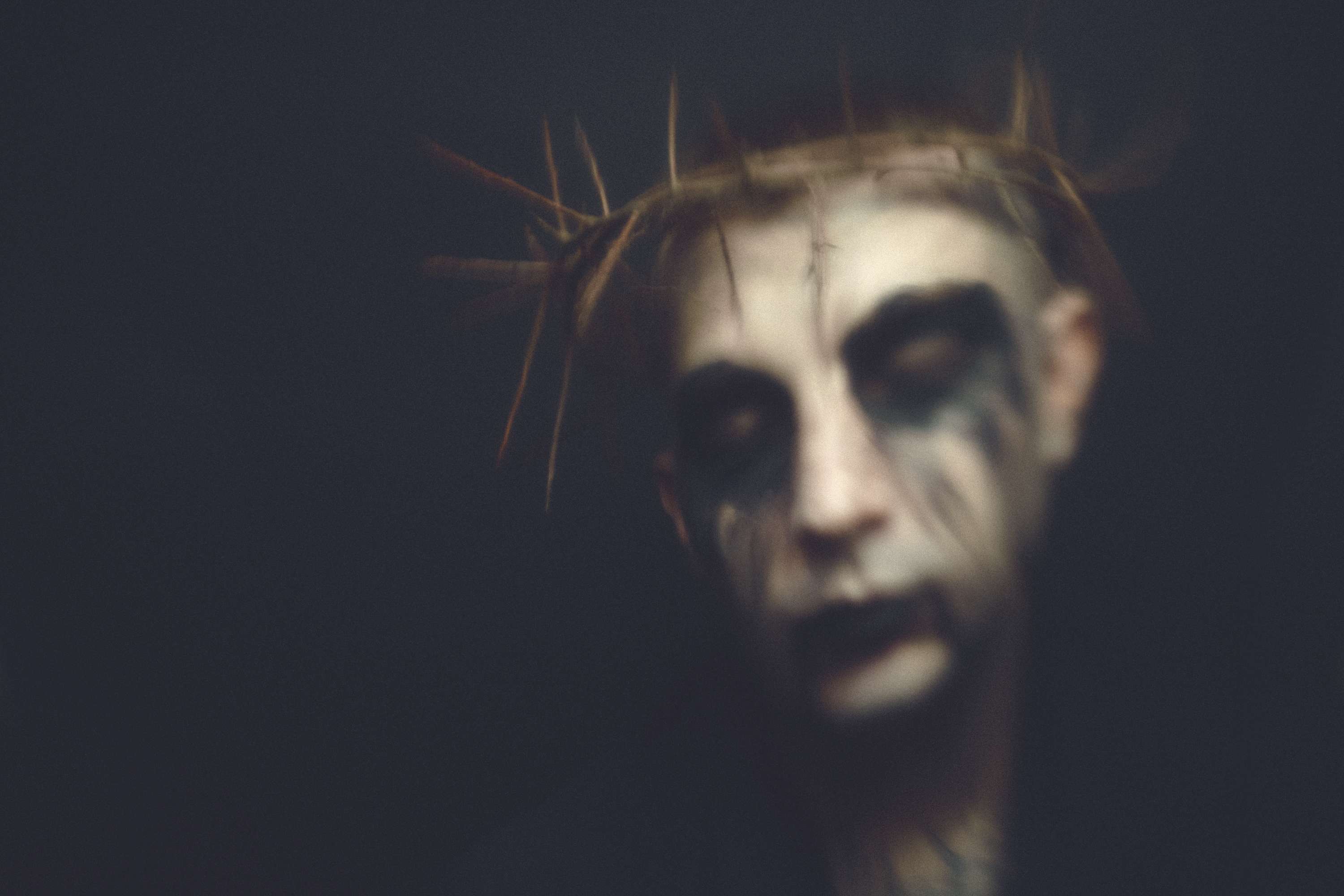 Verset Zero for New noise magazine by Lola Rossi